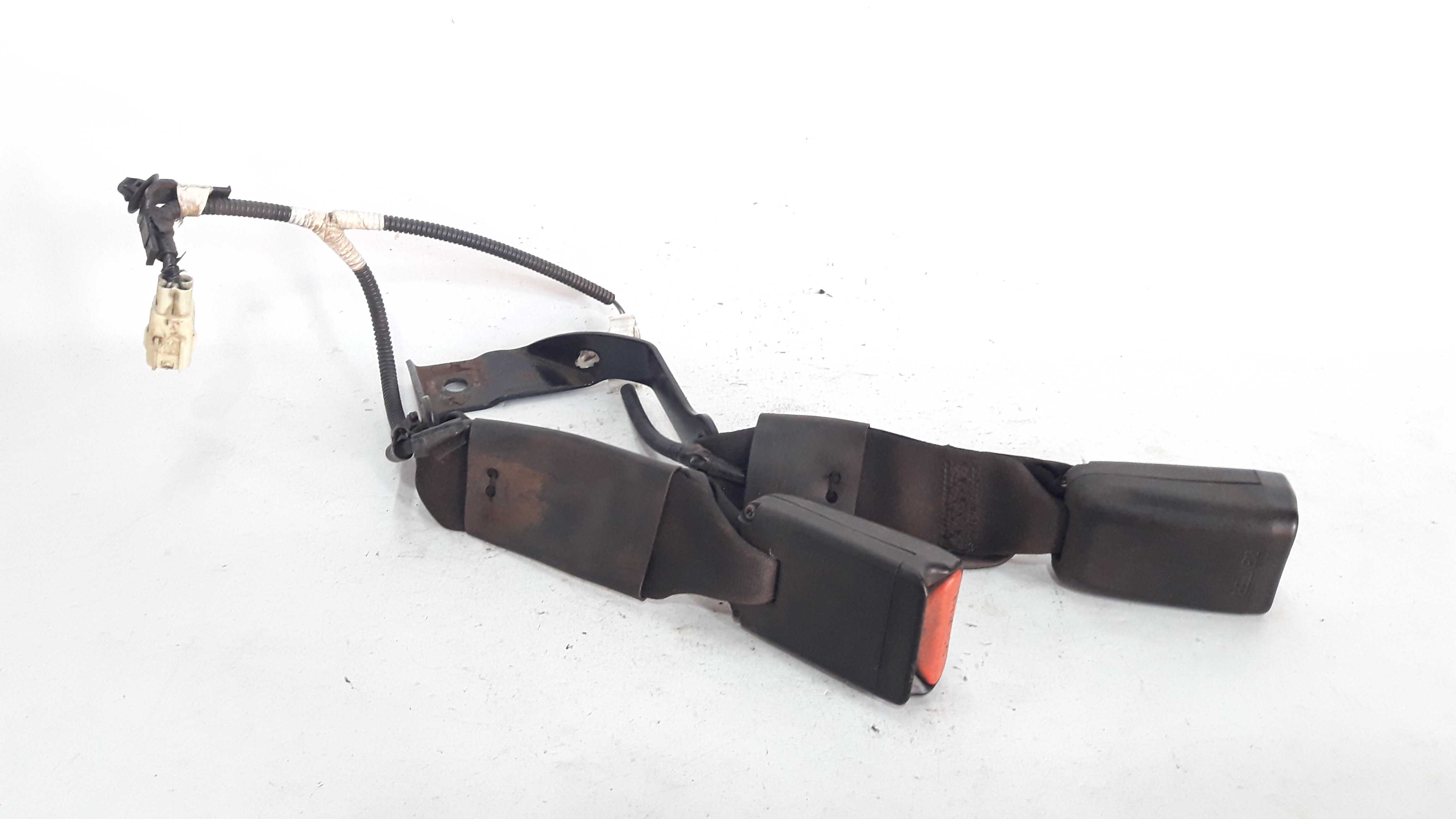 Engate Cinto Segurança Traseiro Hilux 16/20 629926200b
