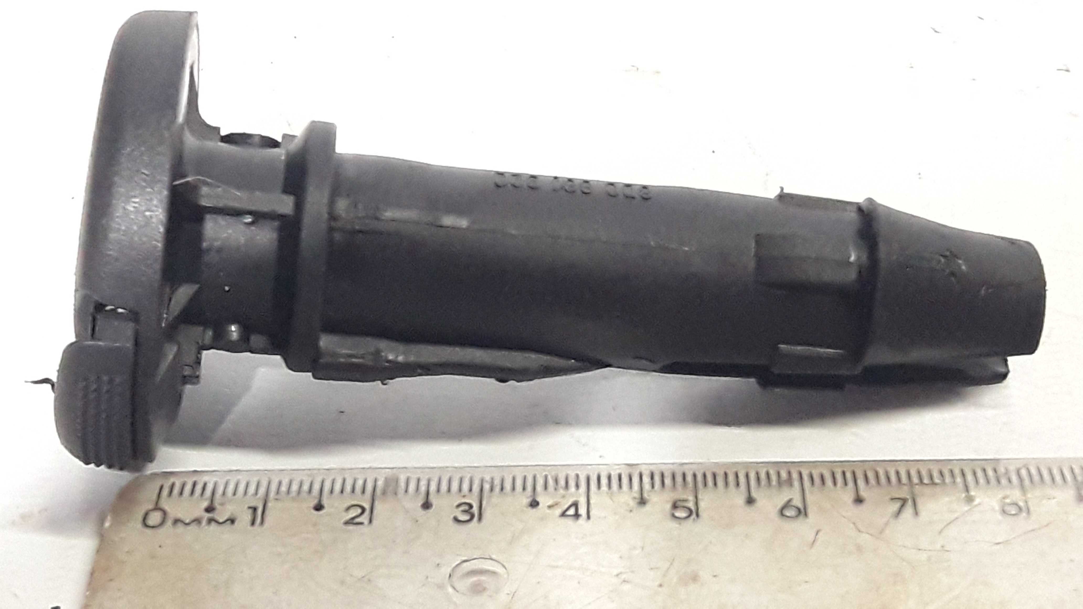 Guia Encosto De Cabeça Banco Dianteiro Audi A4 97 8d0881920 Preto 4