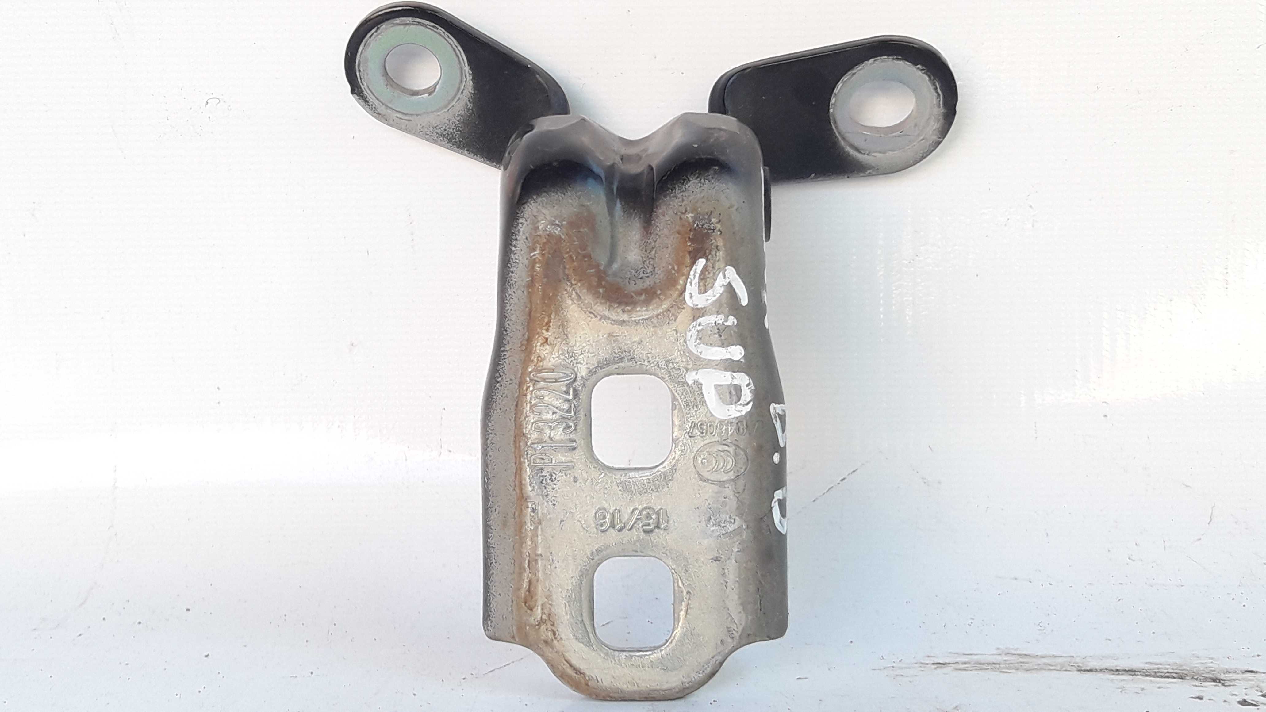 Dobradiça Superior Dianteiro Direita Ônix 2013/2019 Original