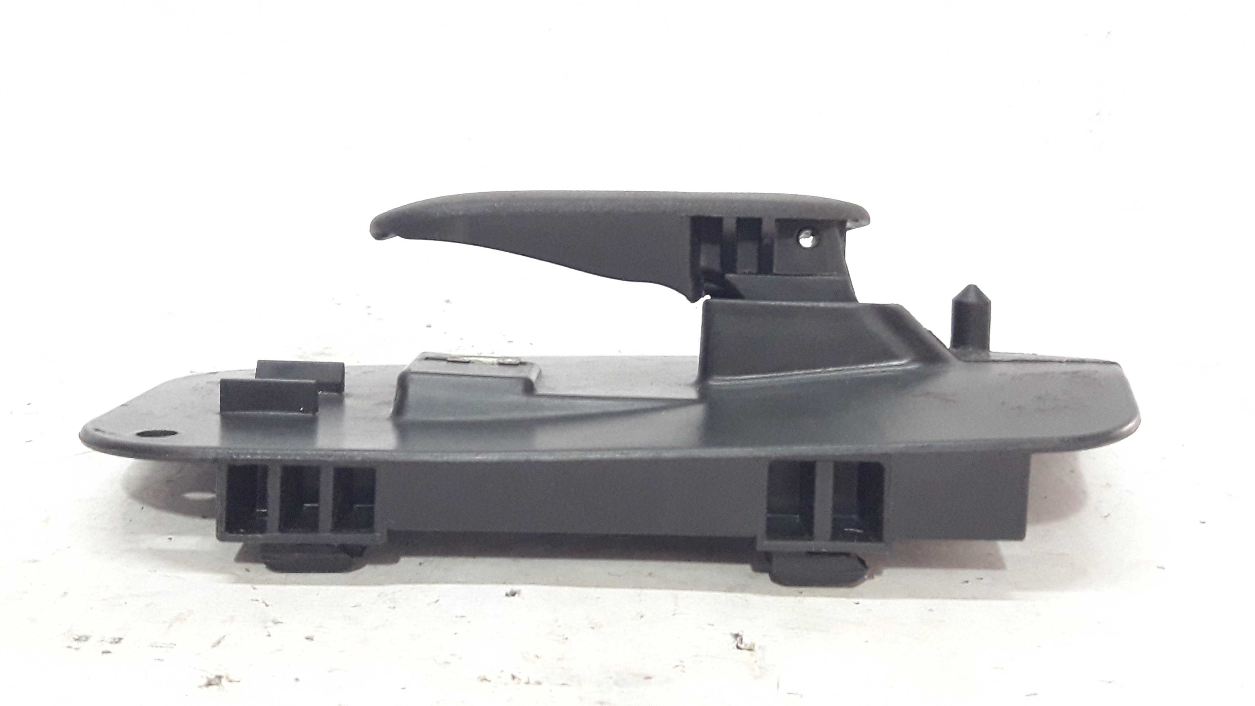 Maçaneta Interna Traseira Direita Corsa Maxx 3 A 10 13104270 Preto Traseira 2