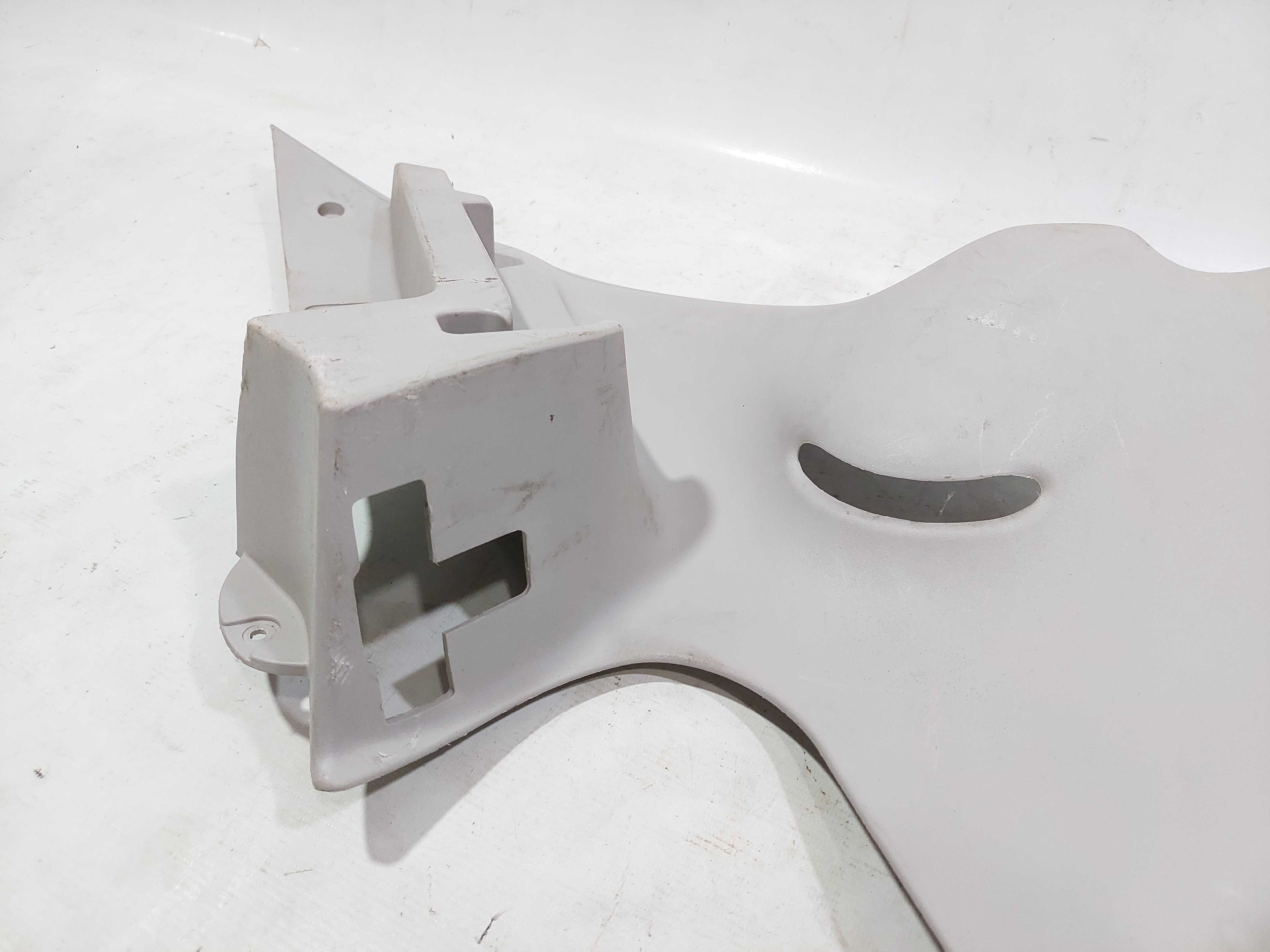 Suporte Tampão Bagagito Peugeot 207 2 Portas Lado Esquerdo 5