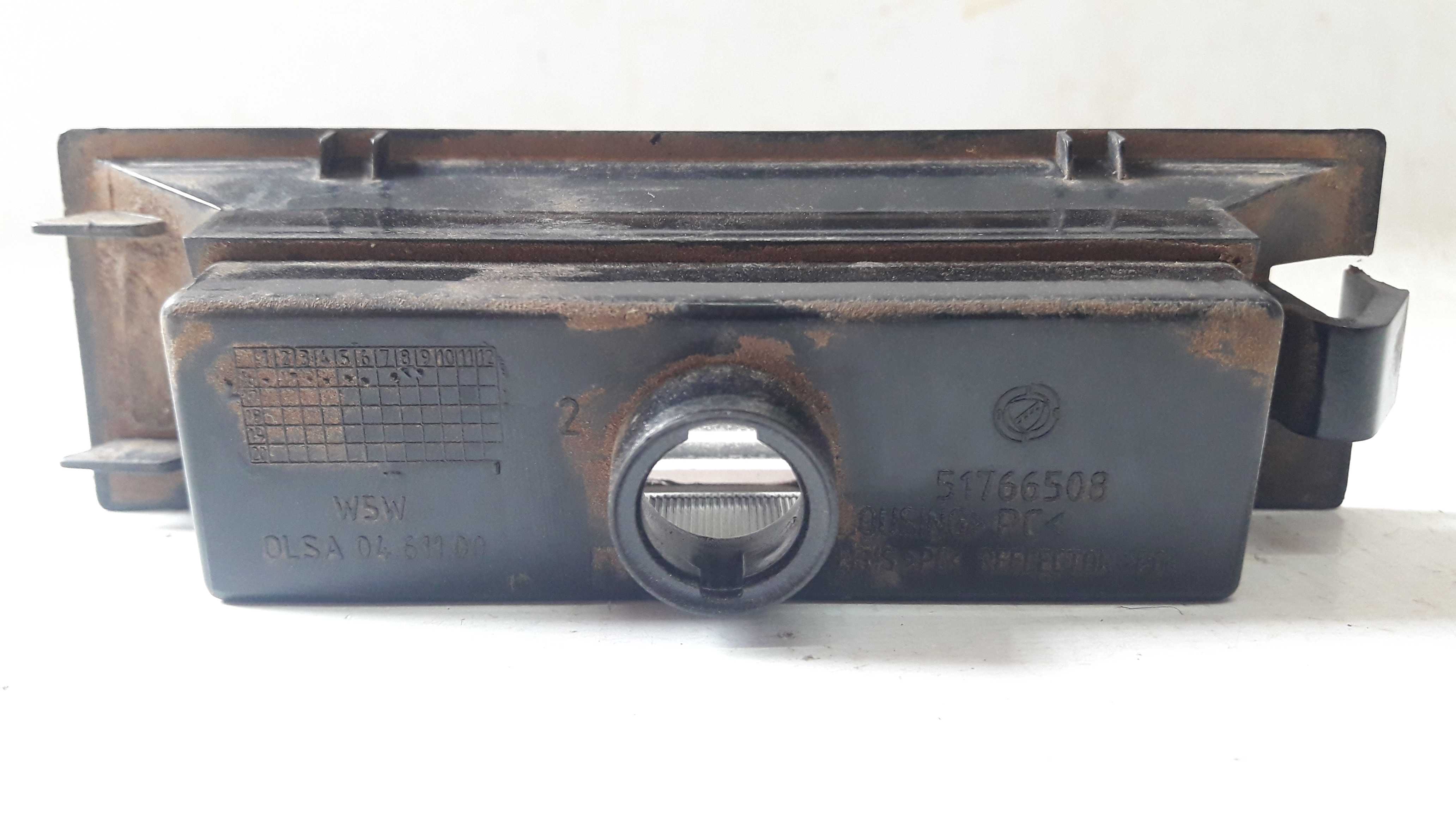 Luz De Placa Fiat  Mobi Evo 2016 2017 2018 2019 20 Original 2