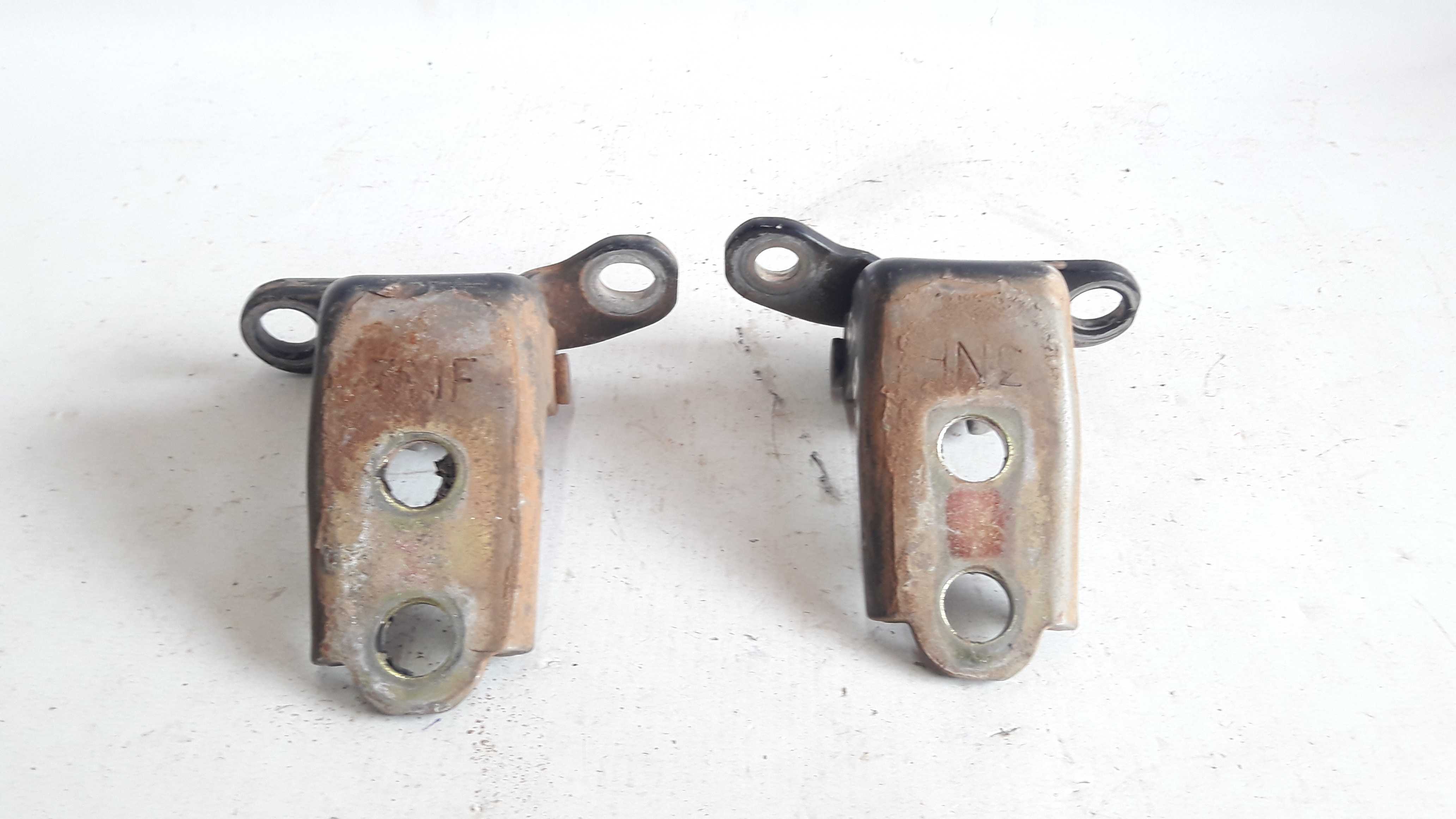 Dobradiça Porta Dianteira Direita Honda Fit 03/08 Original 1