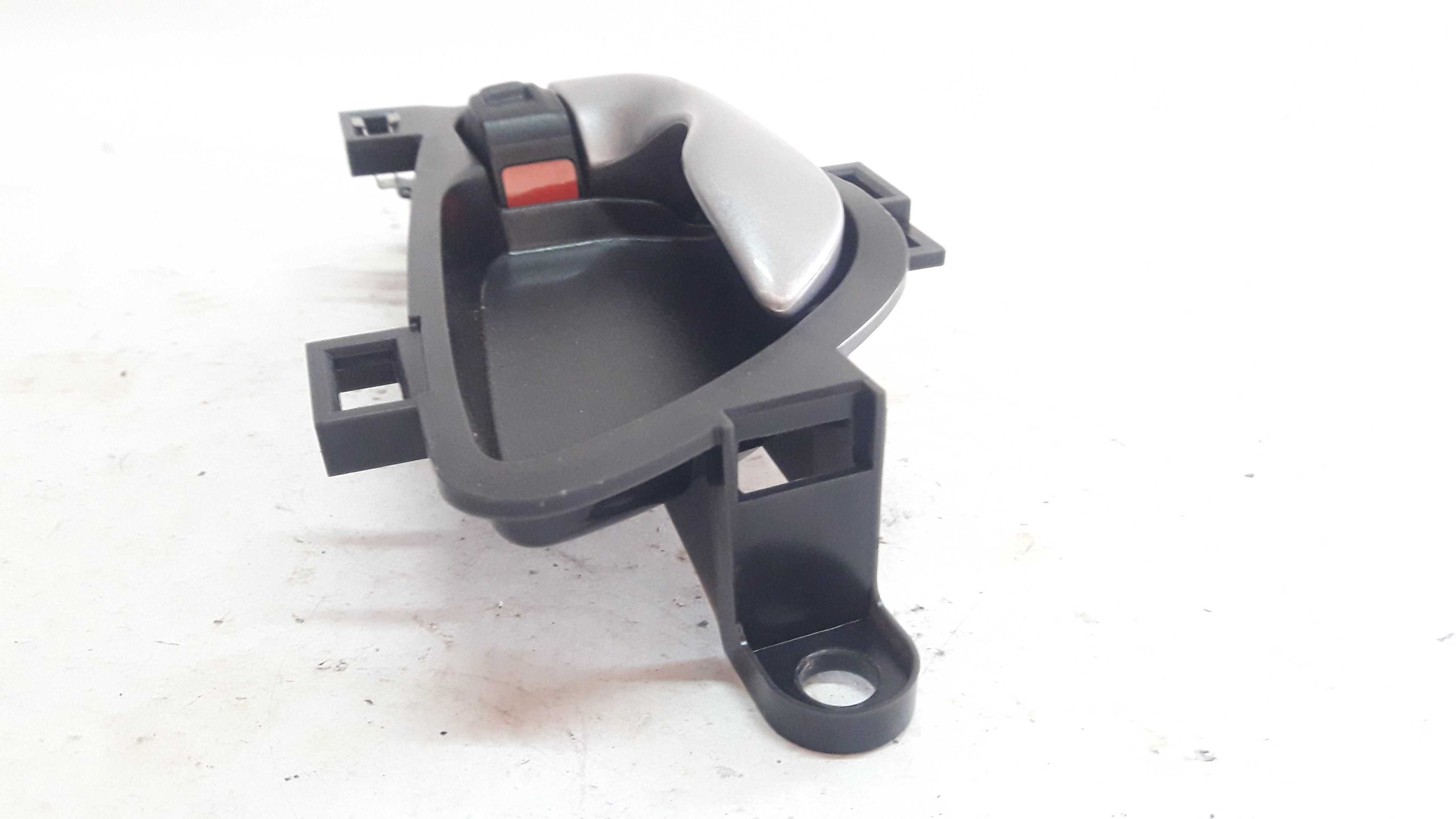 Maçaneta Interna Dianteira Direita Civic 17 A 22  – Cinza – Dianteira 6