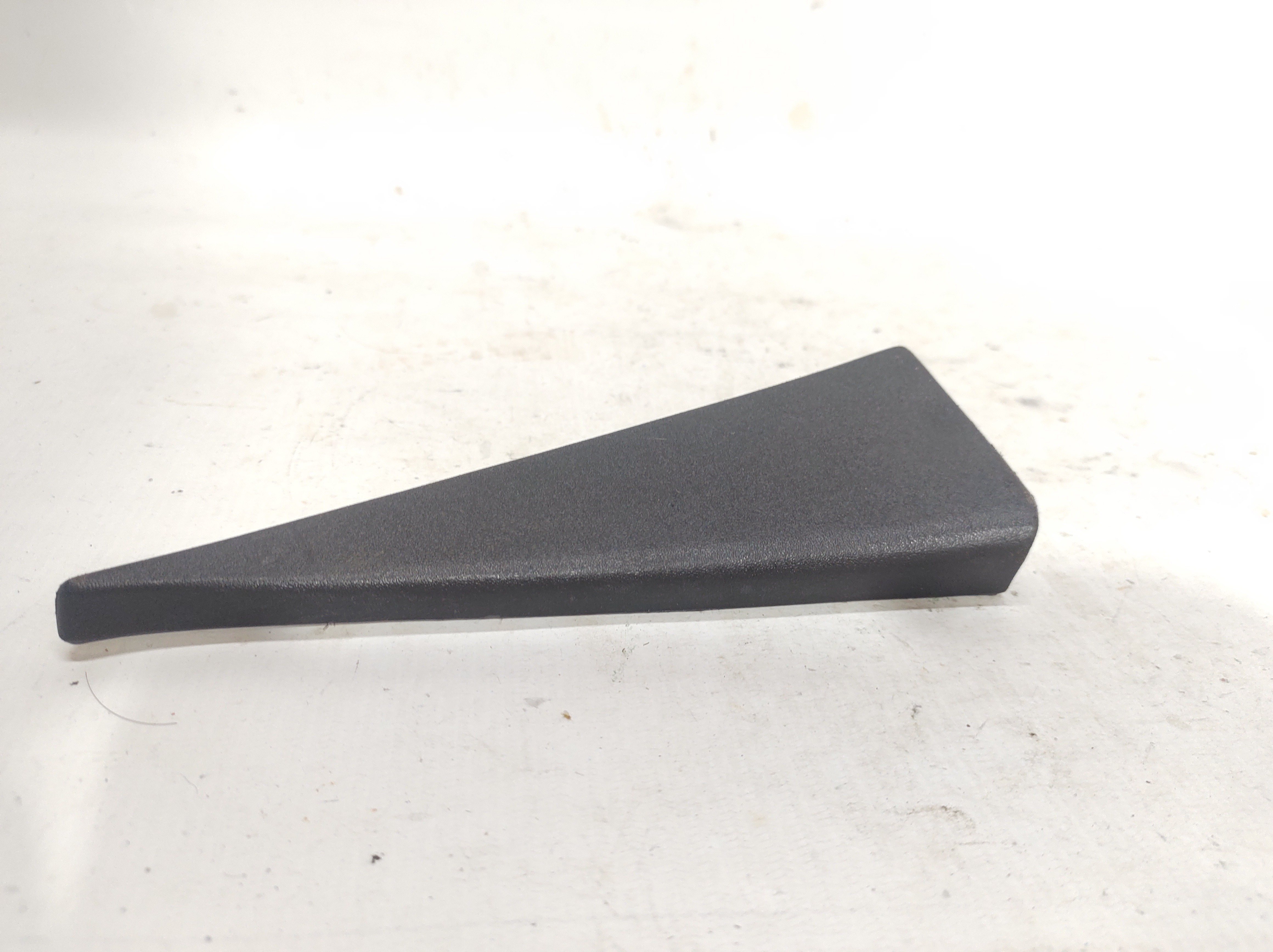 Moldura Externa Porta Traseira Direita Classic 94 A 02  Preto 4