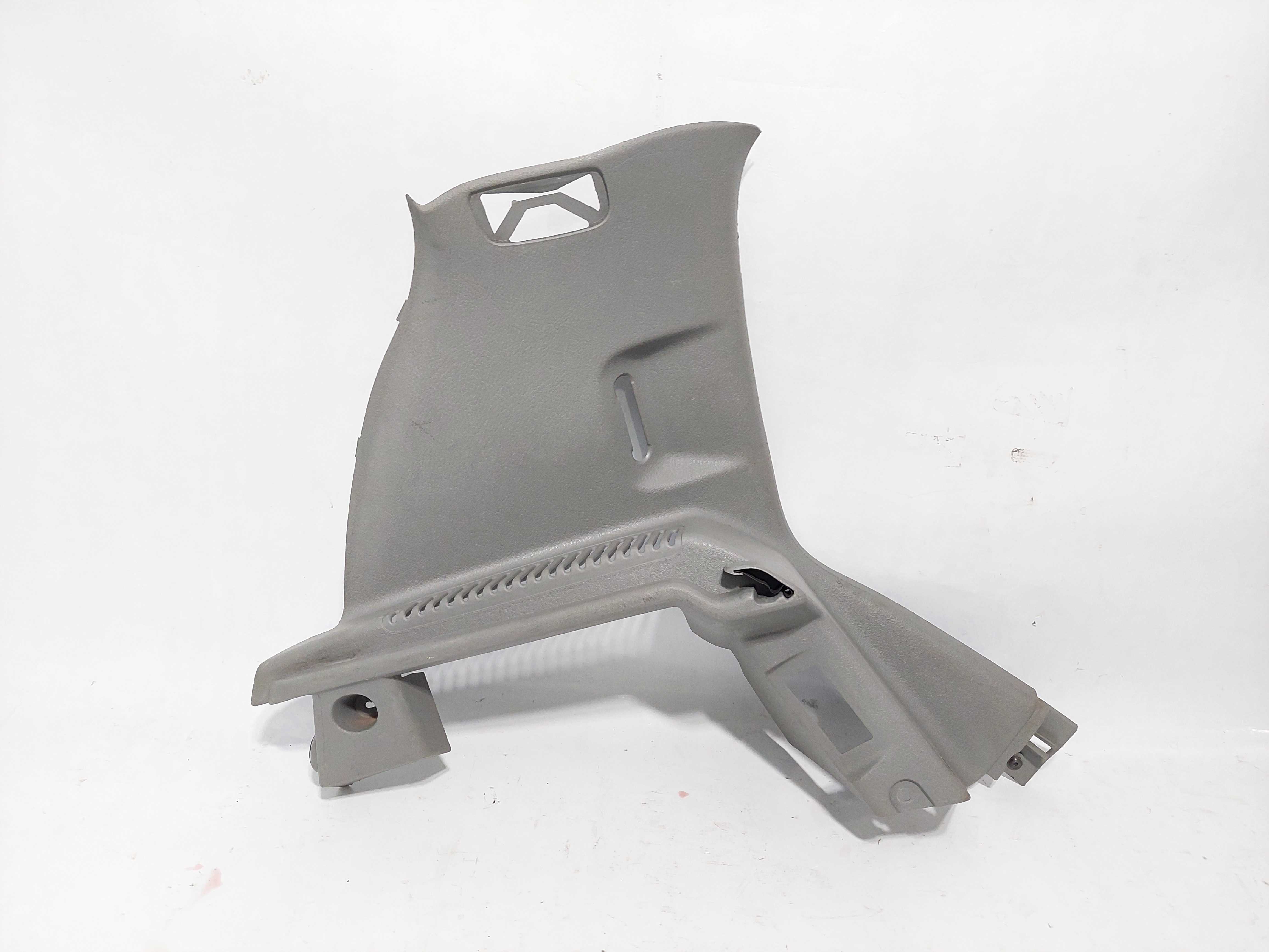 Suporte Tampao Traseiro Esquerdo Renault Clio 2002 03 04 05