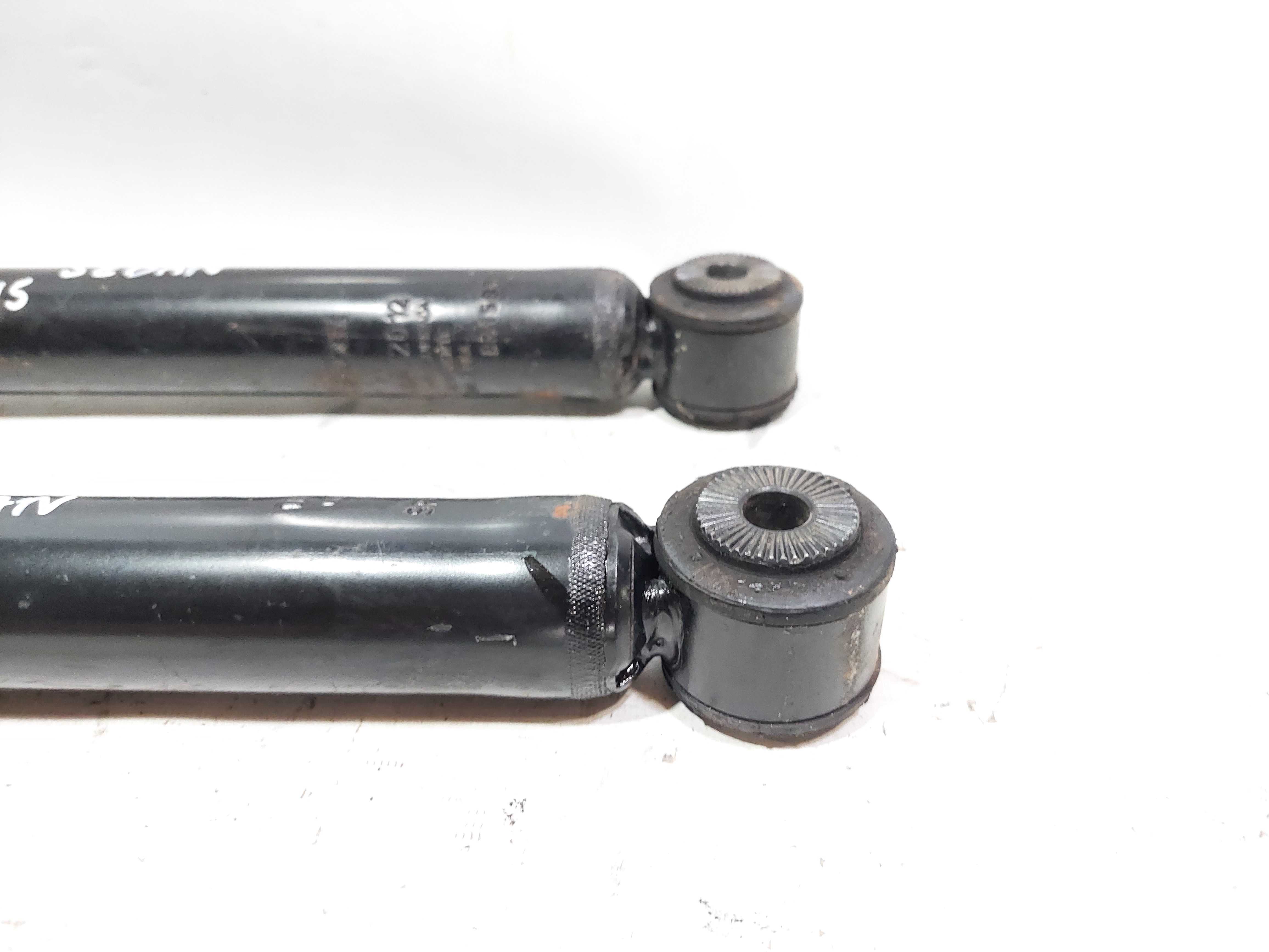 Par Amortecedor Traseiro Toyota Etios Sedan 2015 1.5 Origina 2