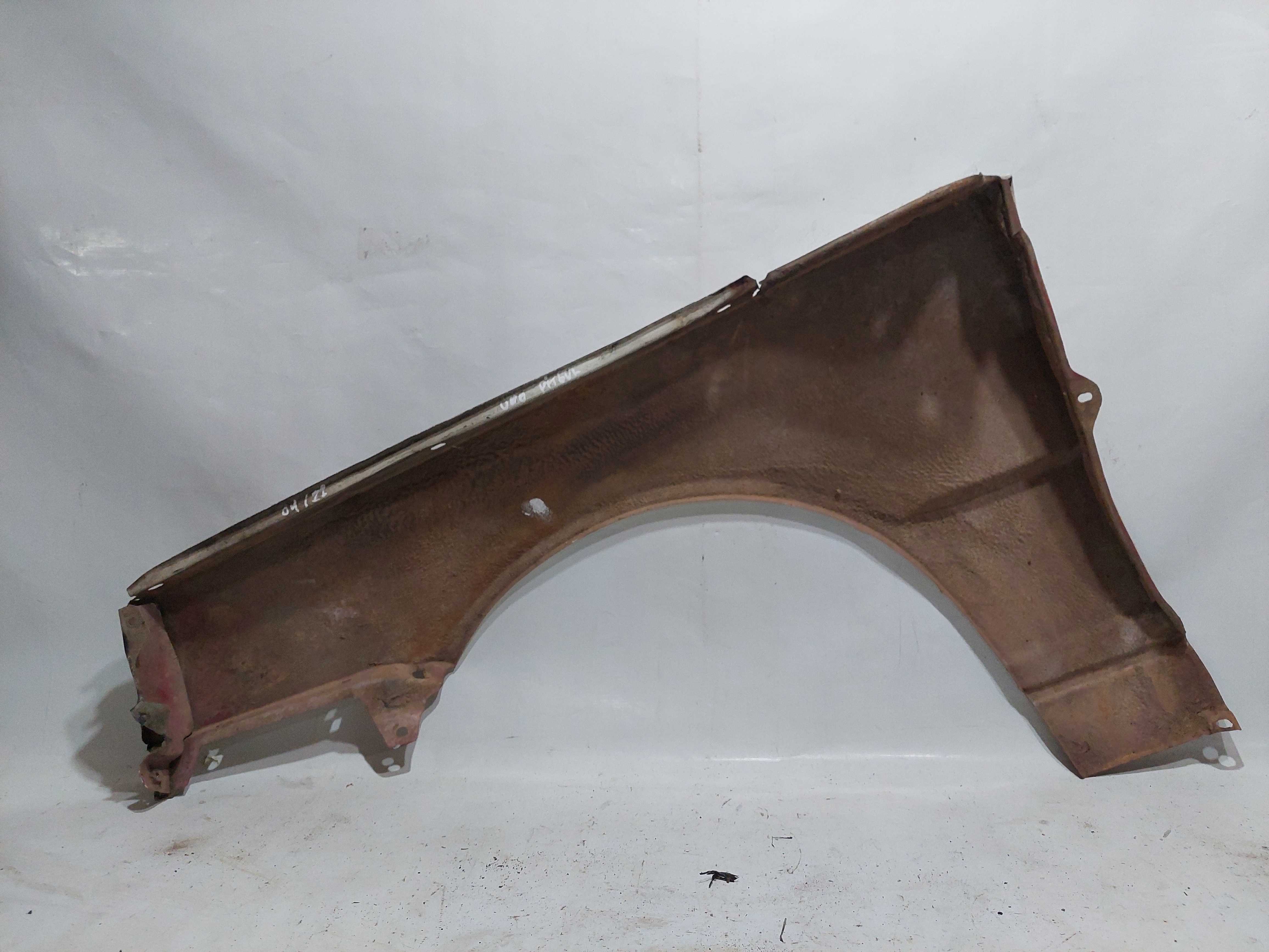 Paralama Lado Direito Fiat Uno Pitibul 2004 á 2011 Avaria 2