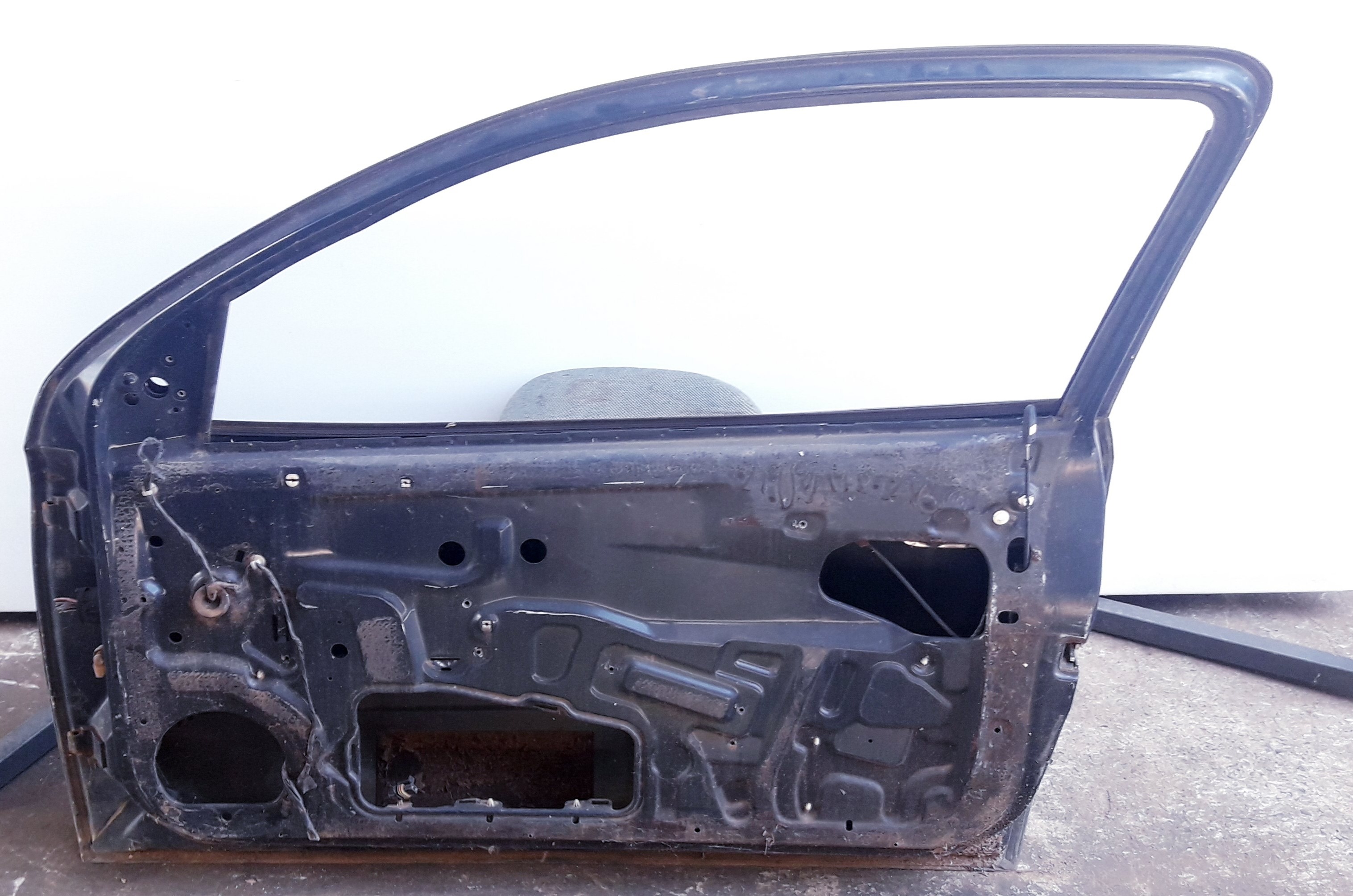 Porta Dianteira Direita Astra Original 2p Preta 2