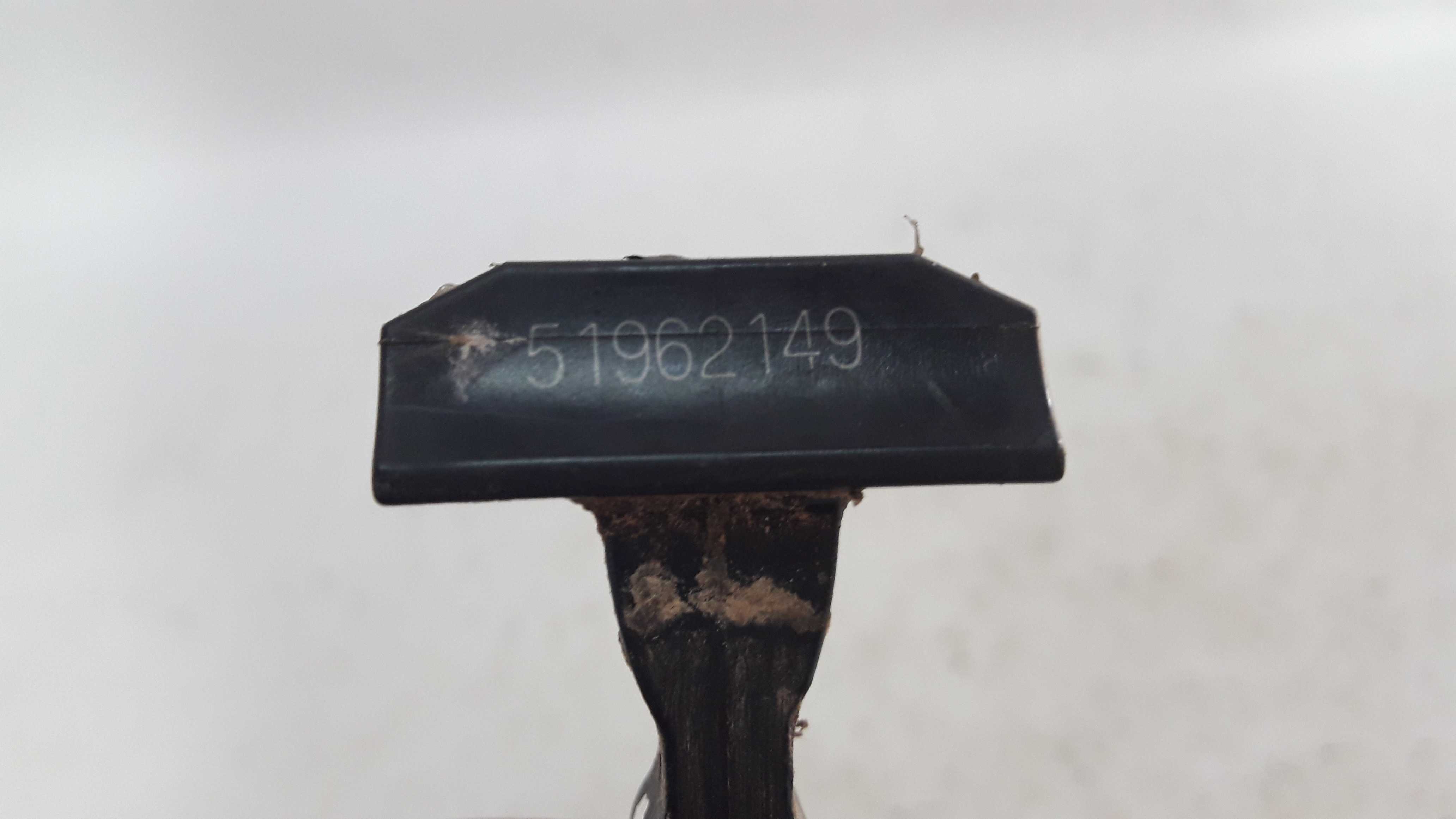 Limitador Porta Traseira Ambos Lados Toro 15 A 21 51962149 8