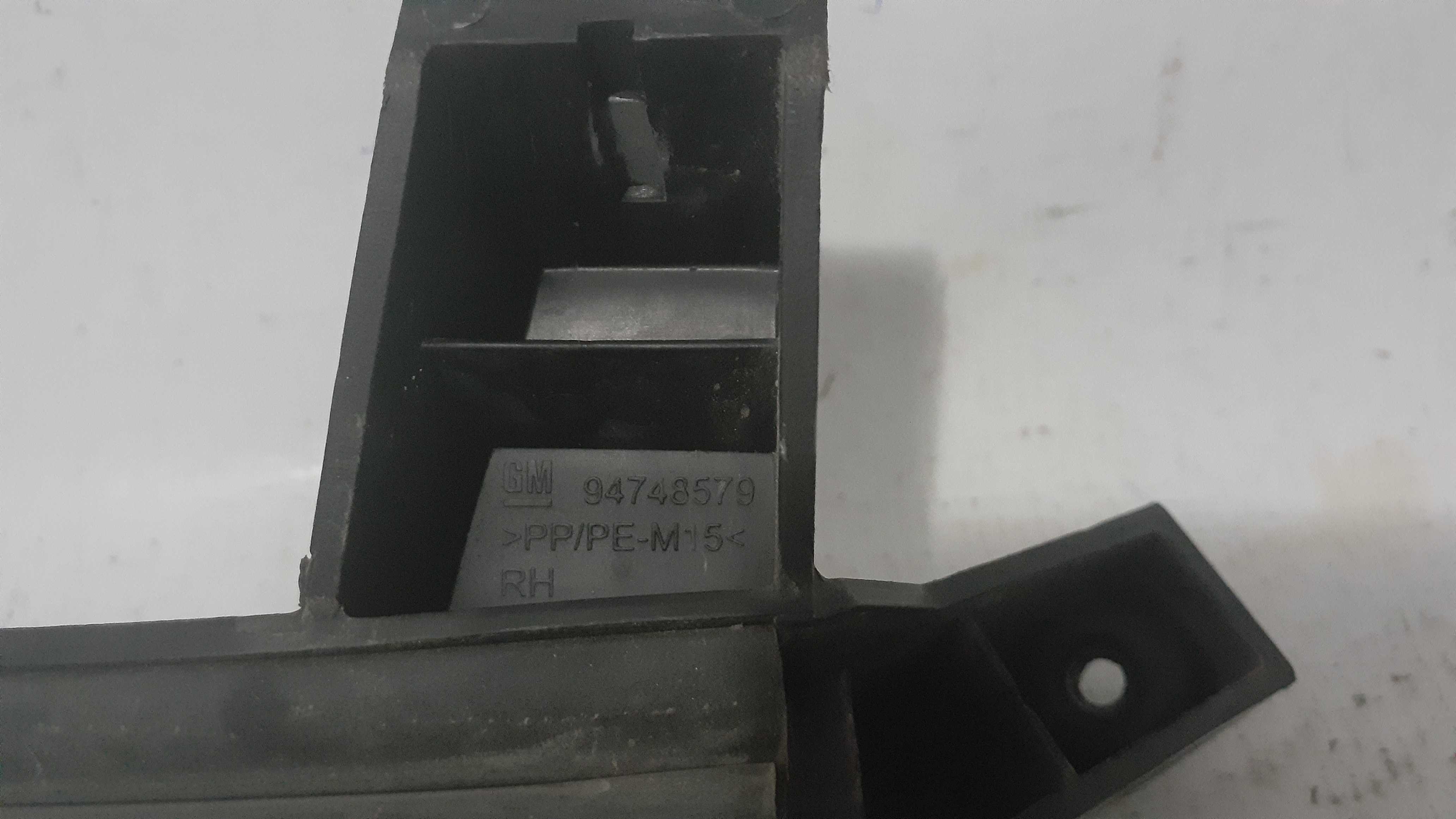 Guia Canaleta Dianteira Esquerda Ônix 12/19 94748579 Origina 4