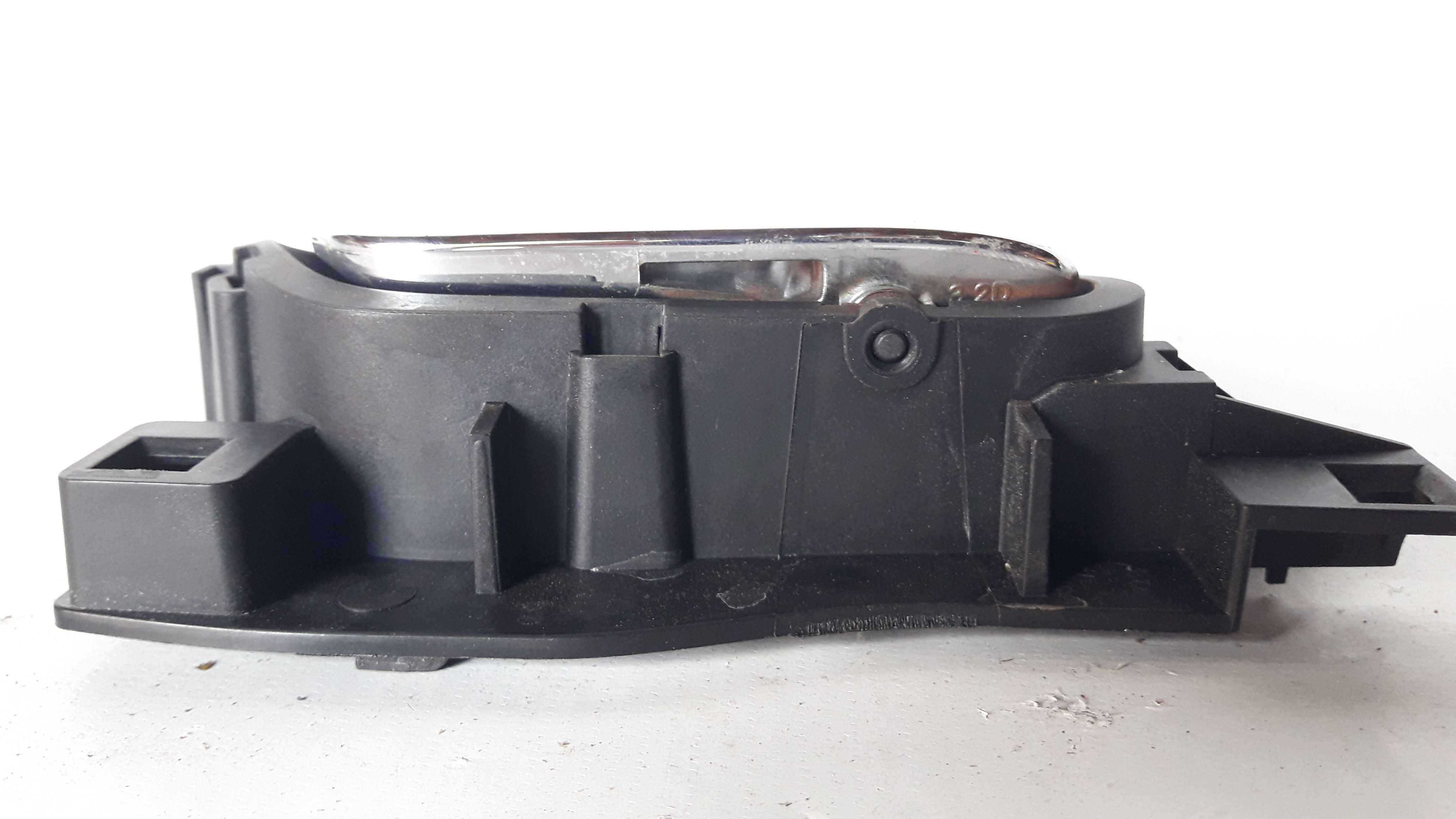 Maçaneta Interna Dianteira Direita C4 Pallas 08/12 Original – Cromado – Dianteira 4