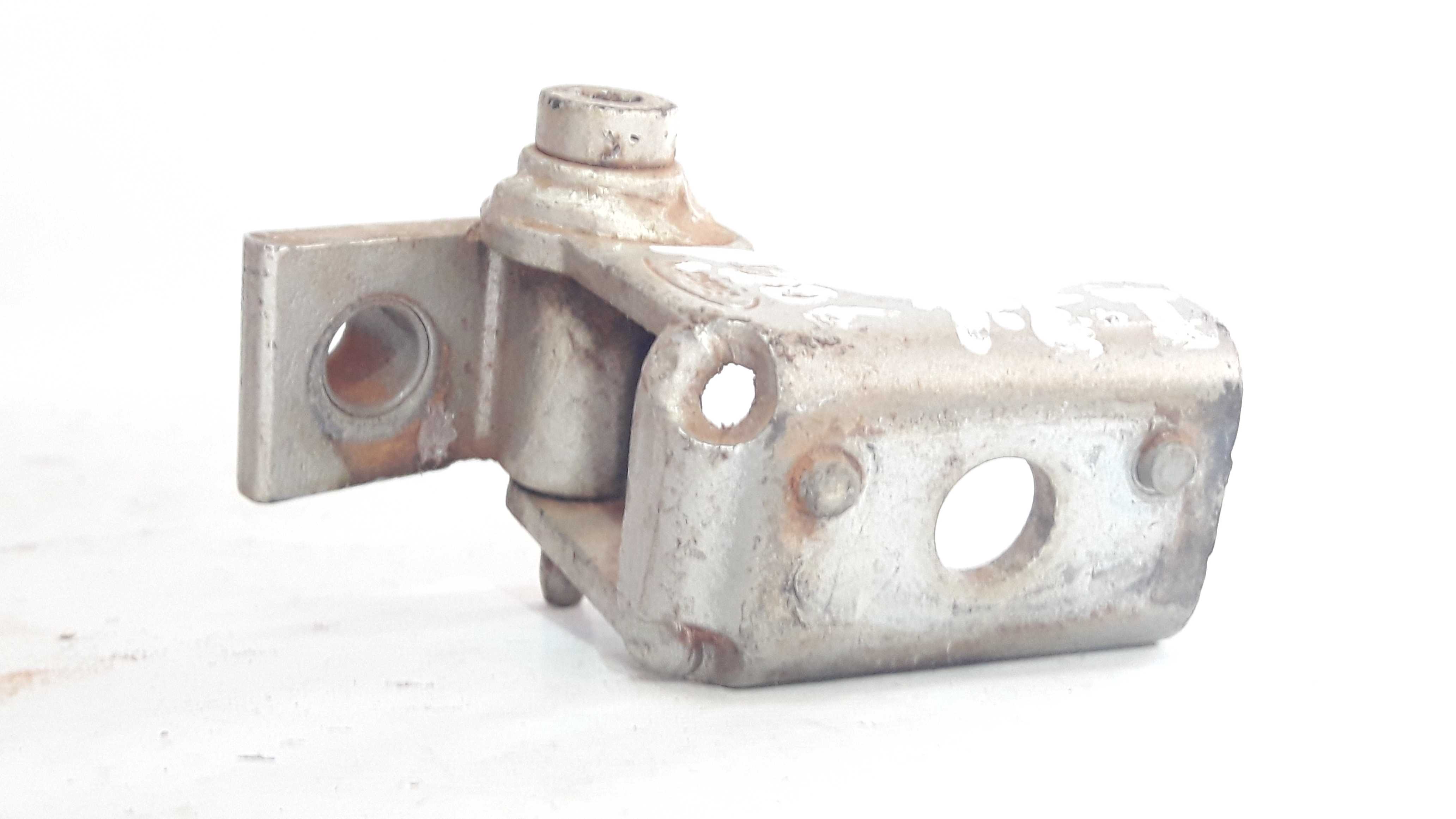 Dobradiça Traseira Esquerda Inferior Peugeot 206 99 A 10 7