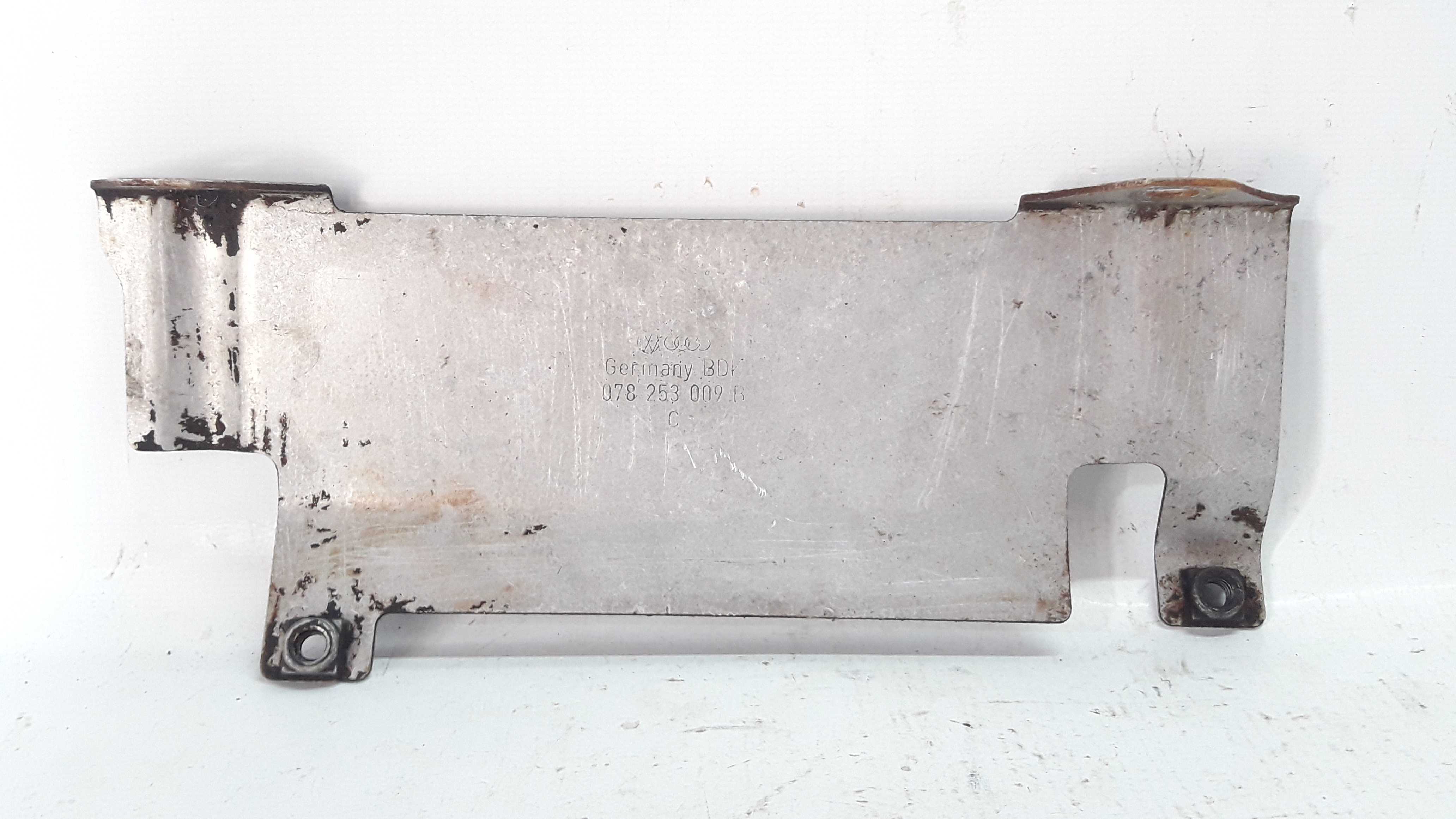 Defletor Esquerdo Calor Tubagem Escape Audi A4 078253009b 5