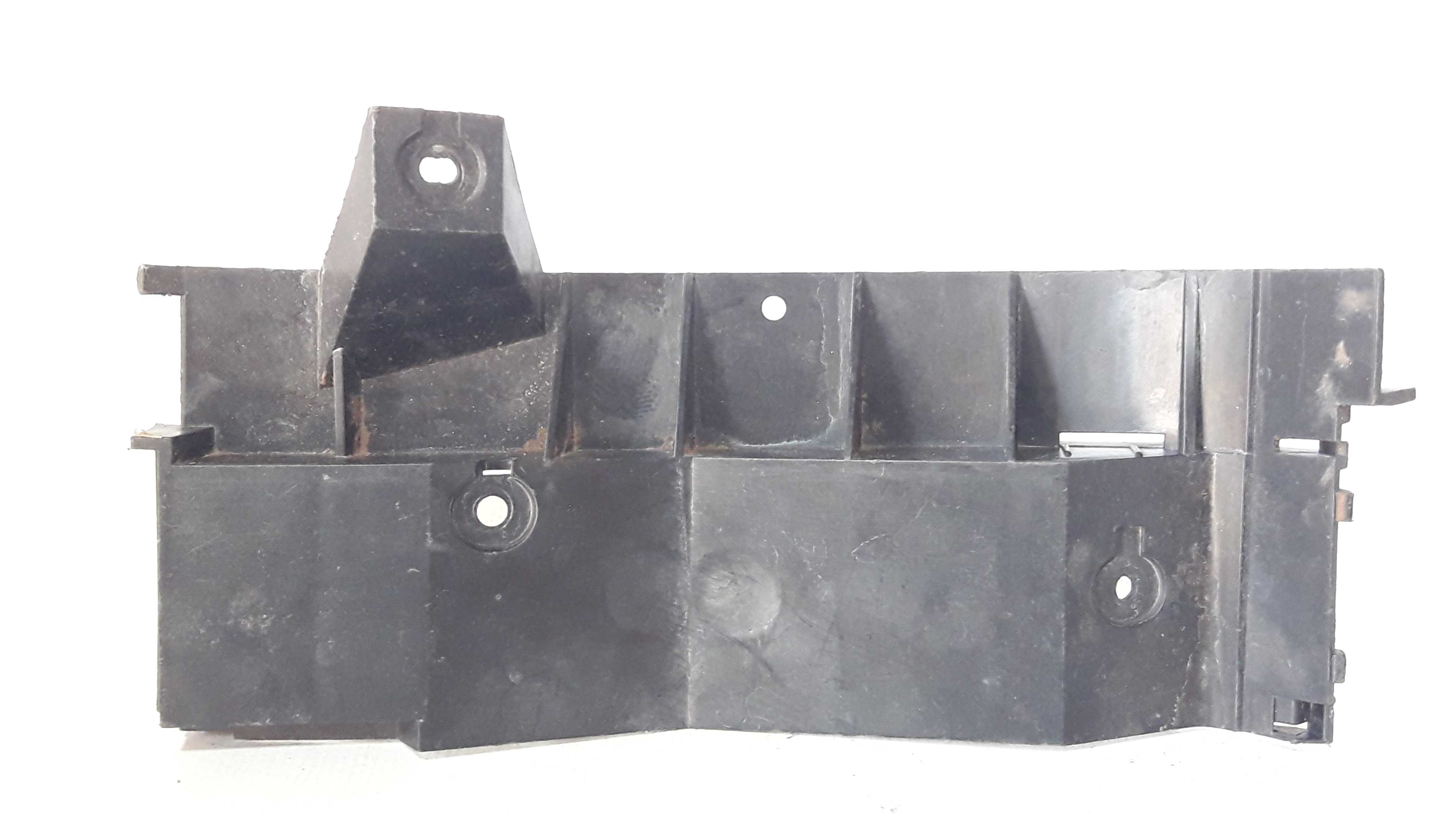 Suporte Guia Parachoque Tras Direito Audi A3 99/06 8l0807378