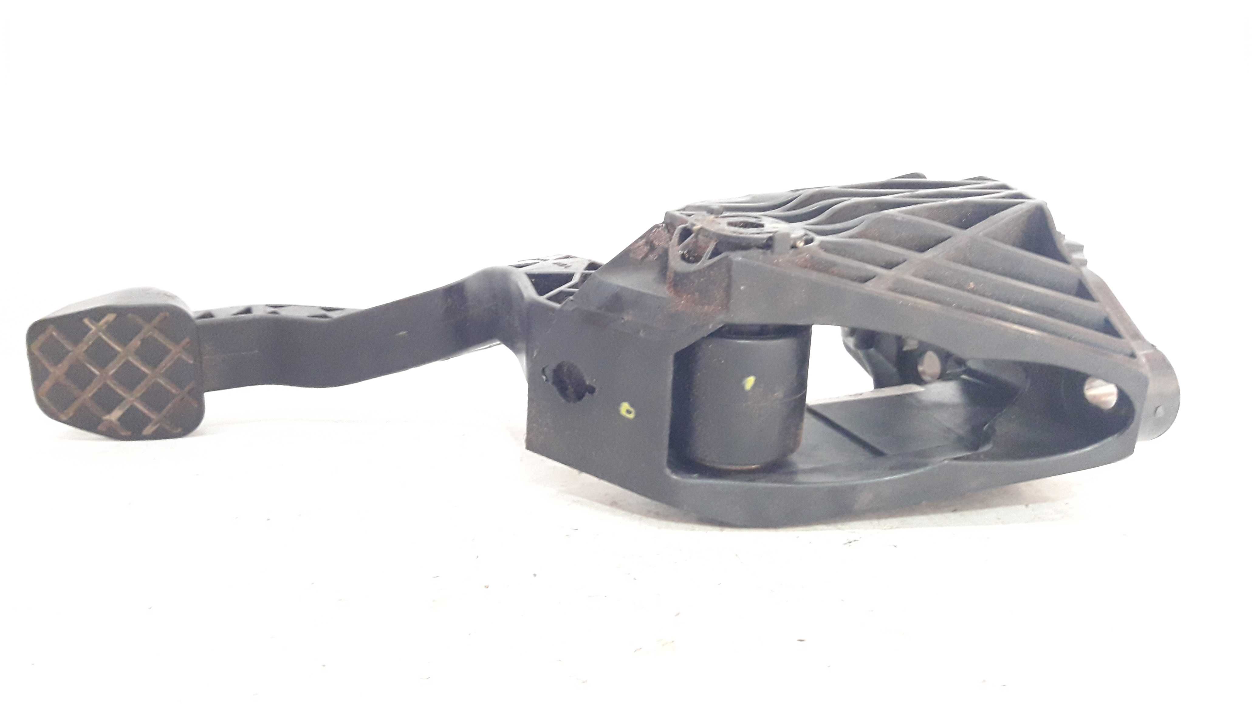 Pedal Embreagem Fox 1.6 8v 16 A 22 5z0721059g 3