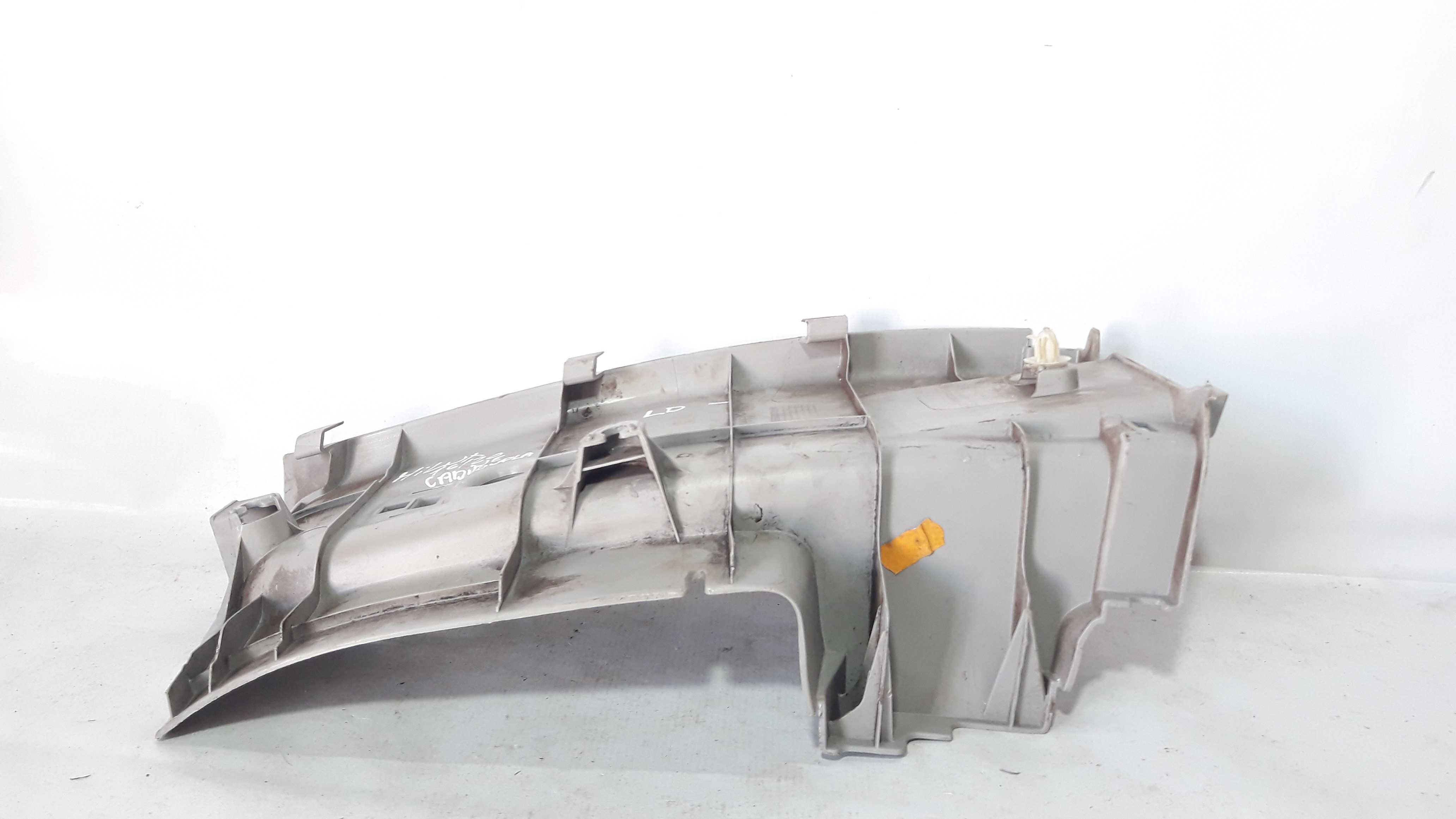 Moldura Coluna Cinto Central Direito Hilux Dupla16/20 3