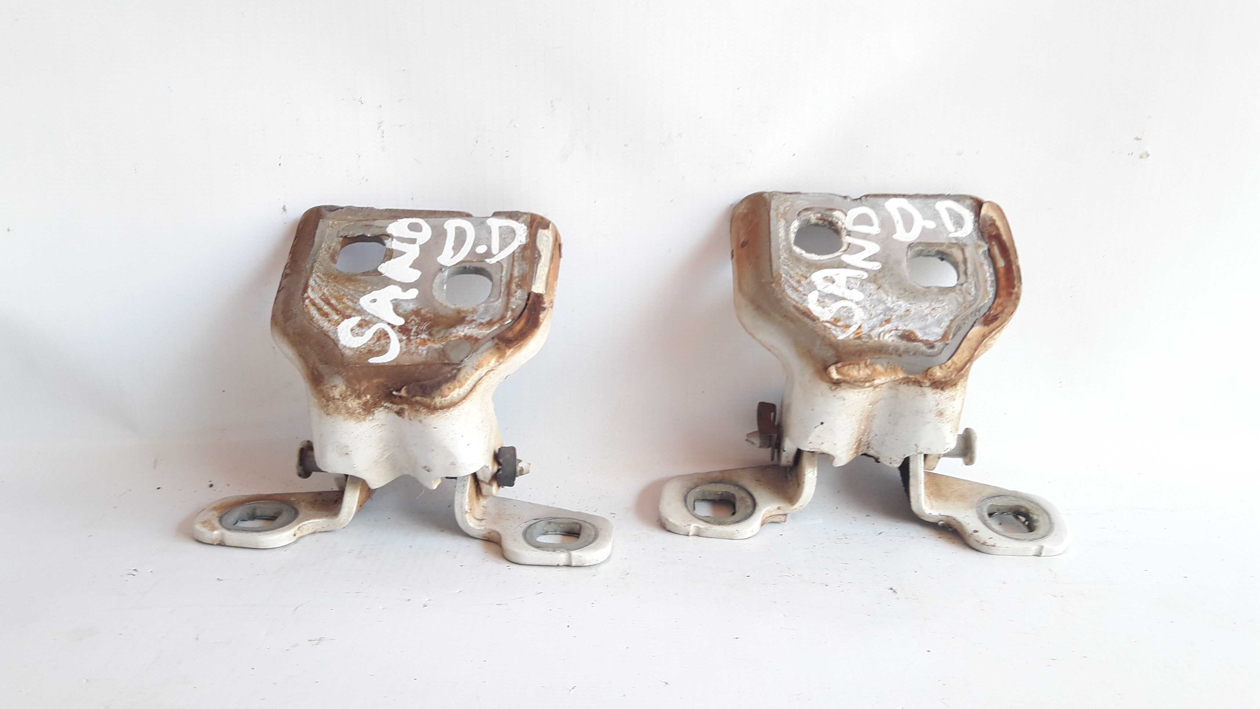 Par Dobradiças Porta Dianteira Direita Renault Sandero 07/12 1
