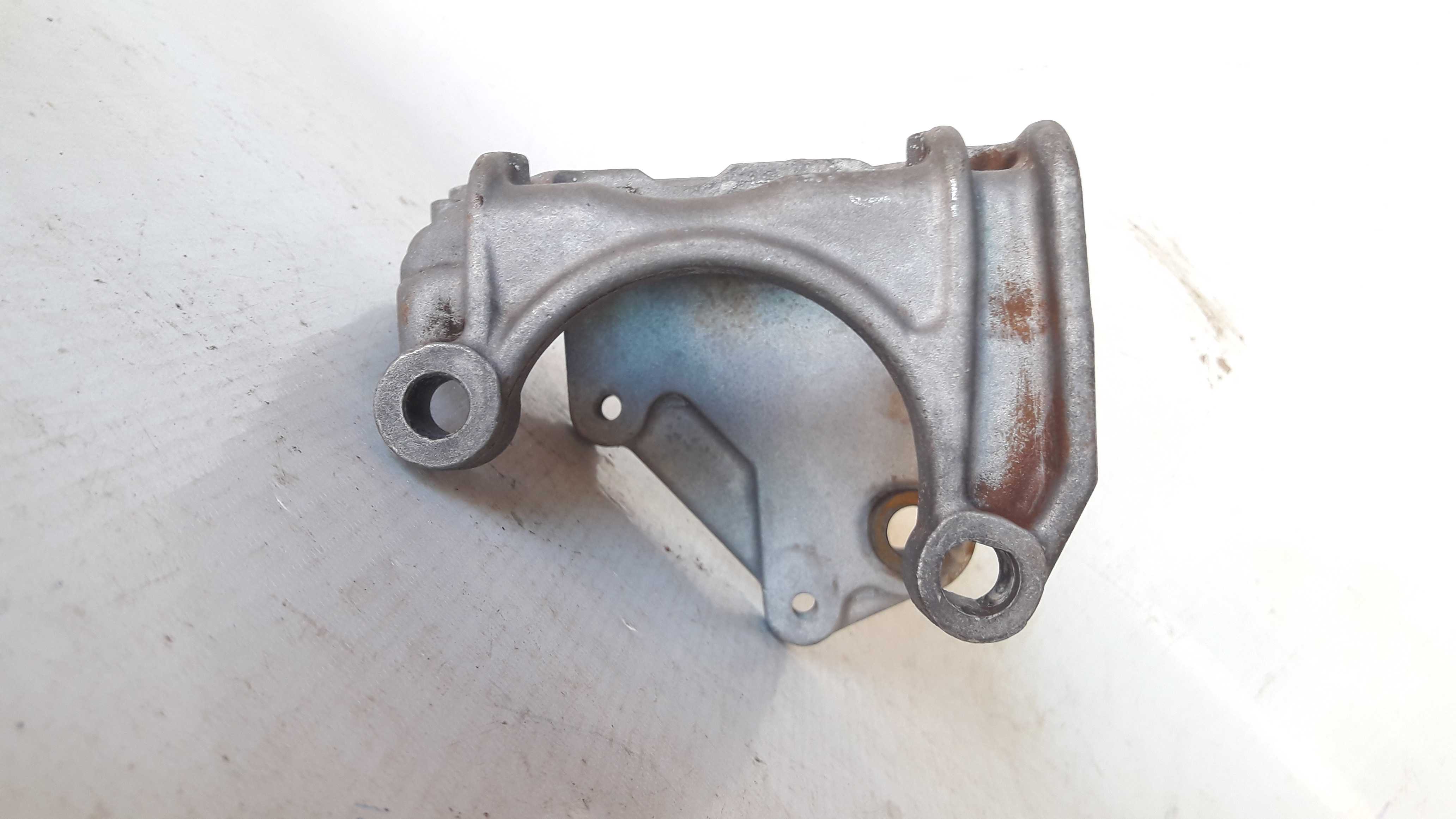 Suporte Direção Hidráulica Renault Clio 03 8200040061 3079