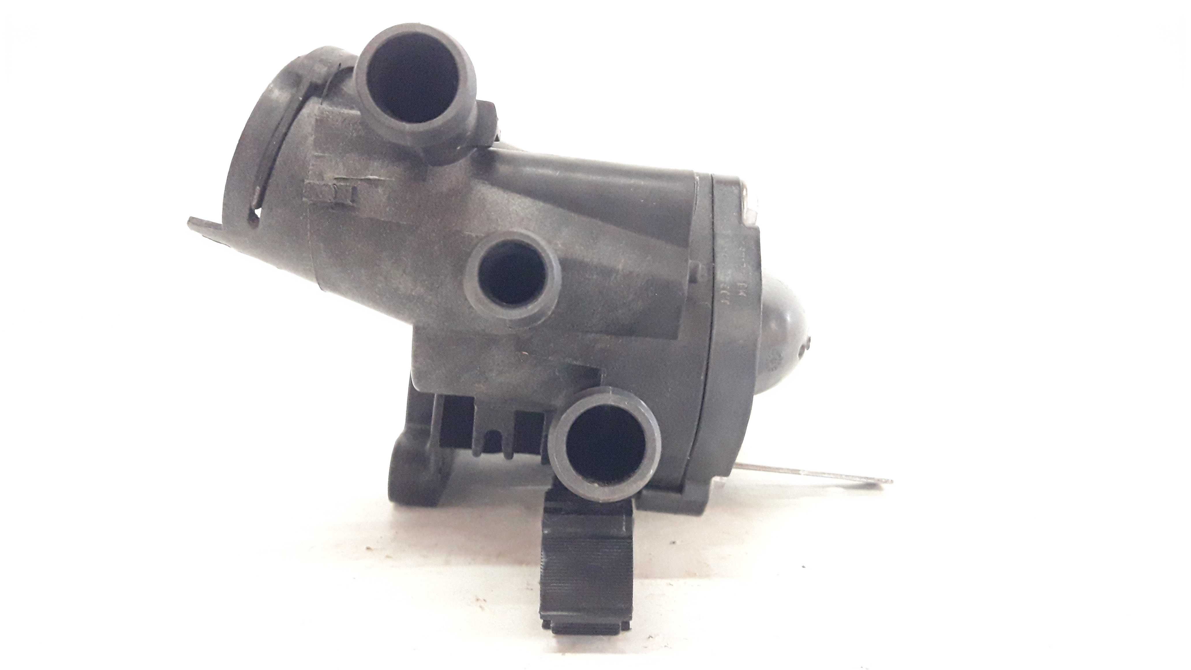 Carcaça Válvula Termostatica Fox 1.6 8v 16 A 22 032121118e 4