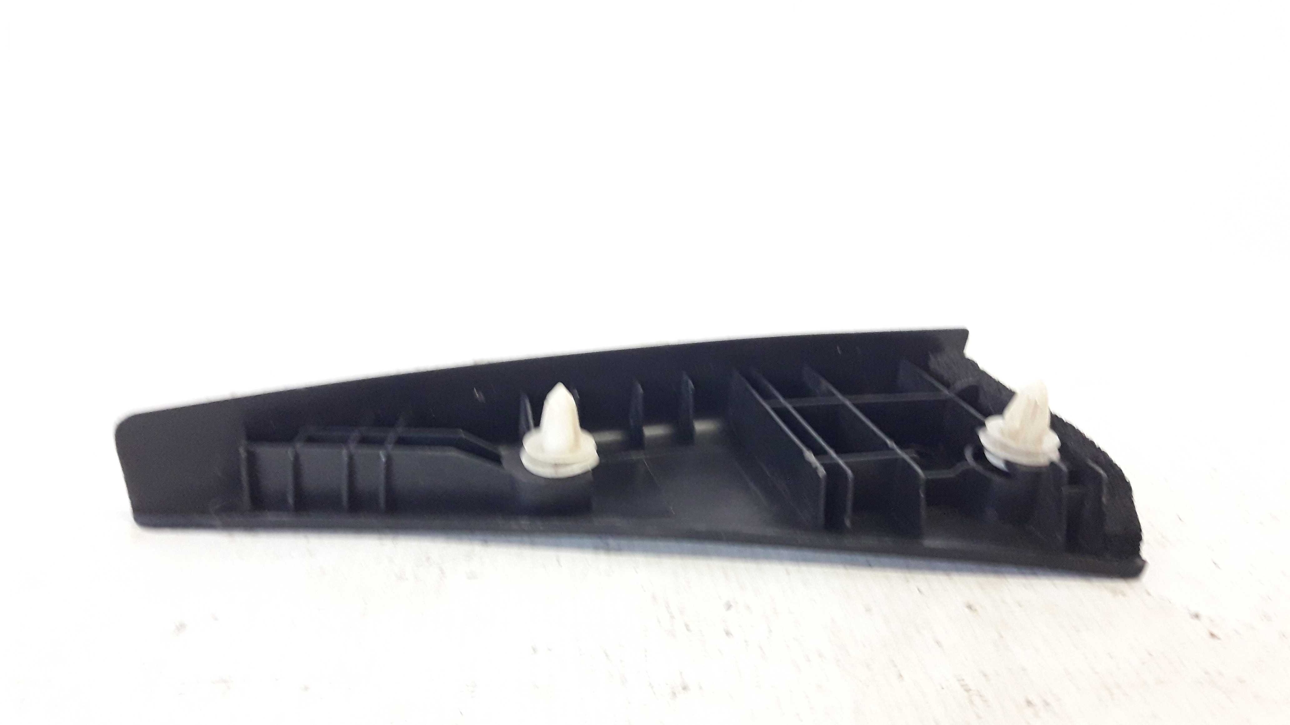 Moldura Porta Traseira Direita Captiva 08/13 96630815 22938 Preto 4