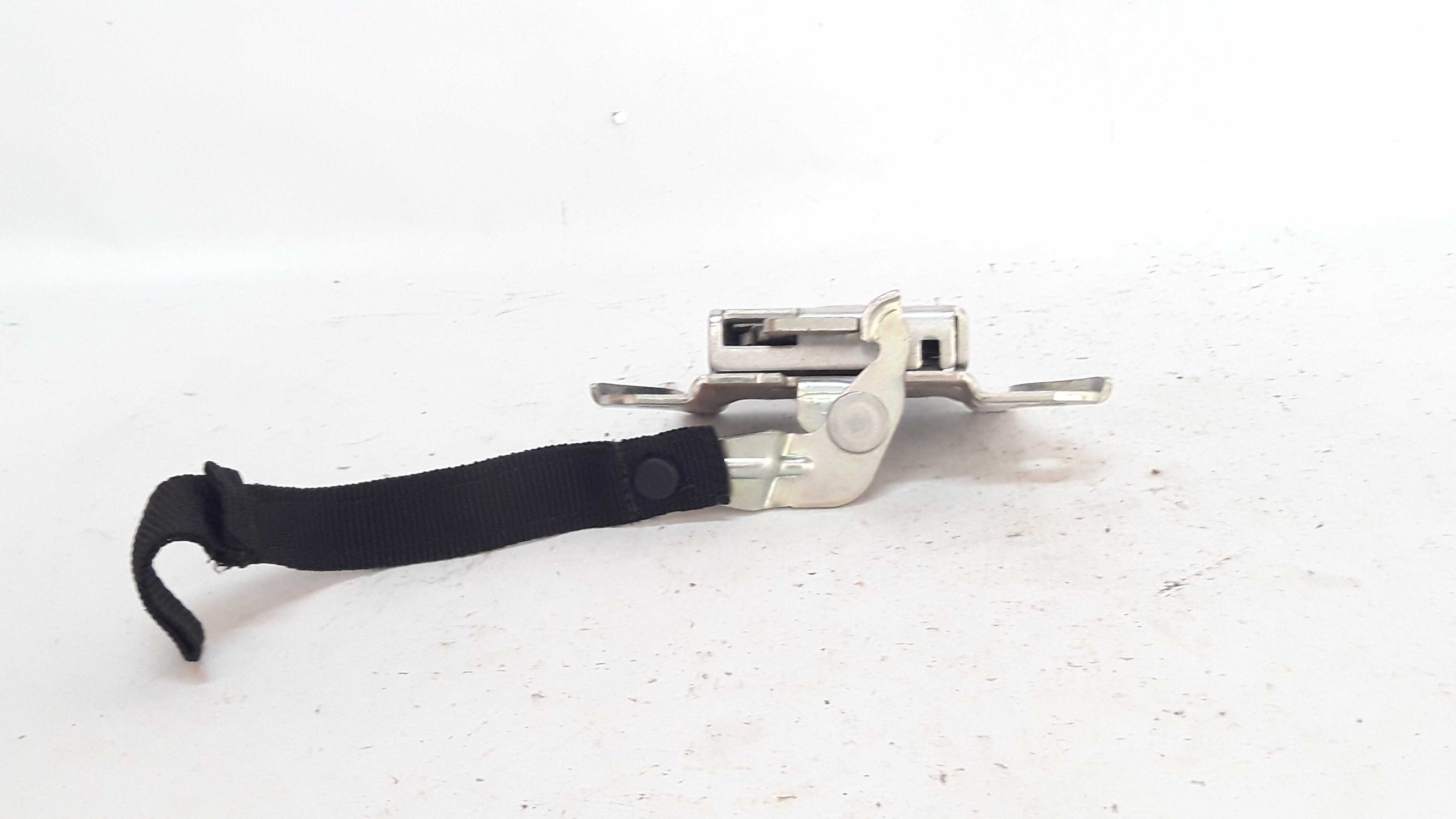 Fechadura Trava Banco Traseiro Toro 16 A 20 29826 2