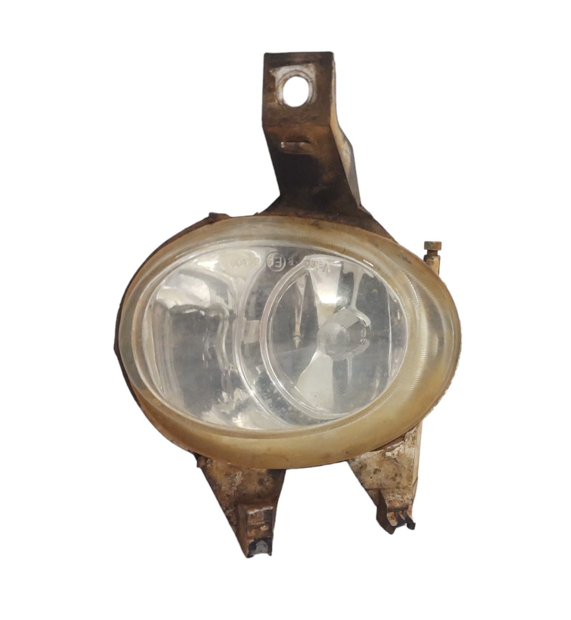 Farol milha direito Peugeot 206 com avaria VAAPT