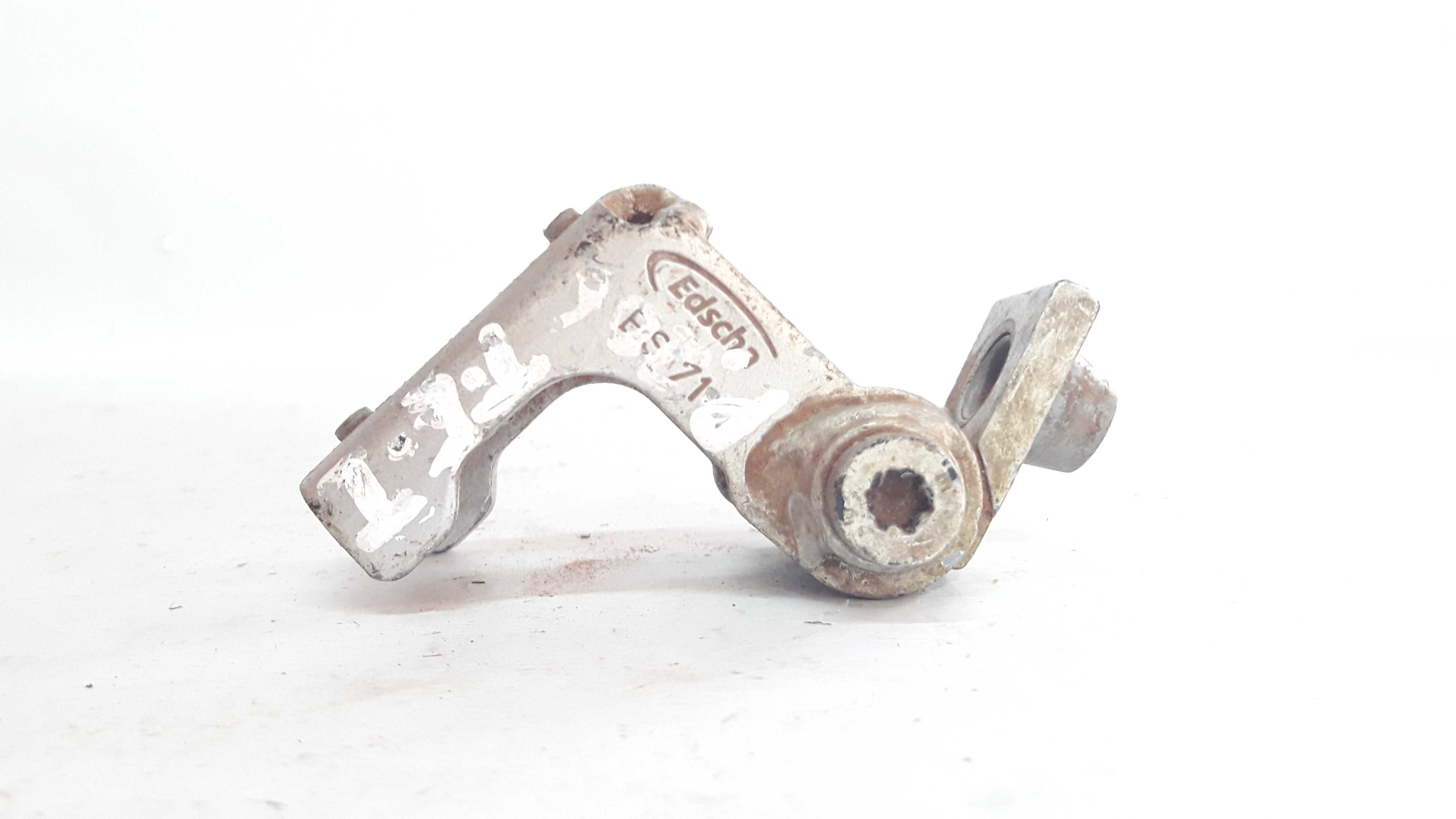 Dobradiça Traseira Esquerda Inferior Peugeot 206 99 A 10 4