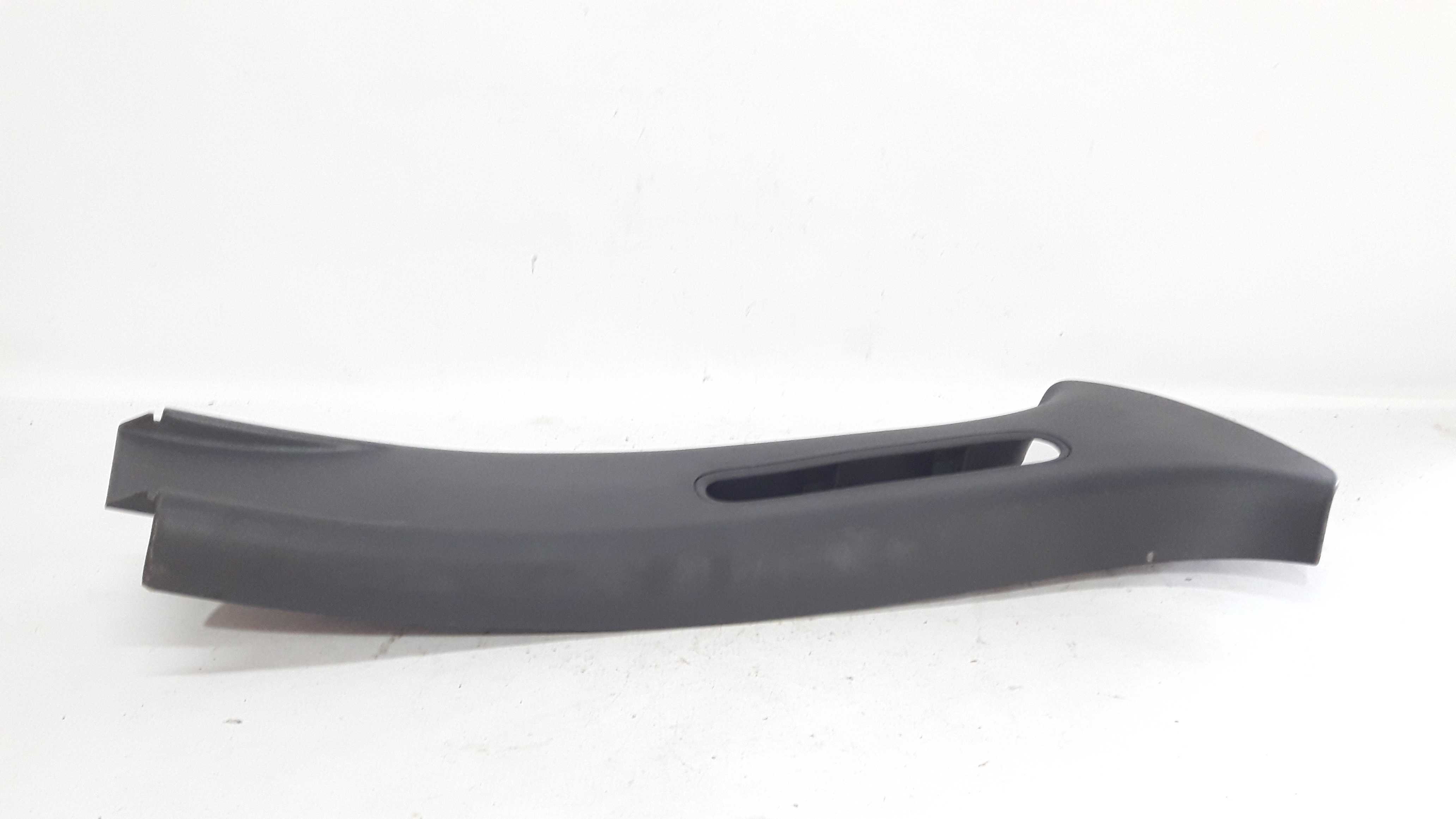 Moldura Coluna Central Direita Oroch 15 A 20 8200529817 3