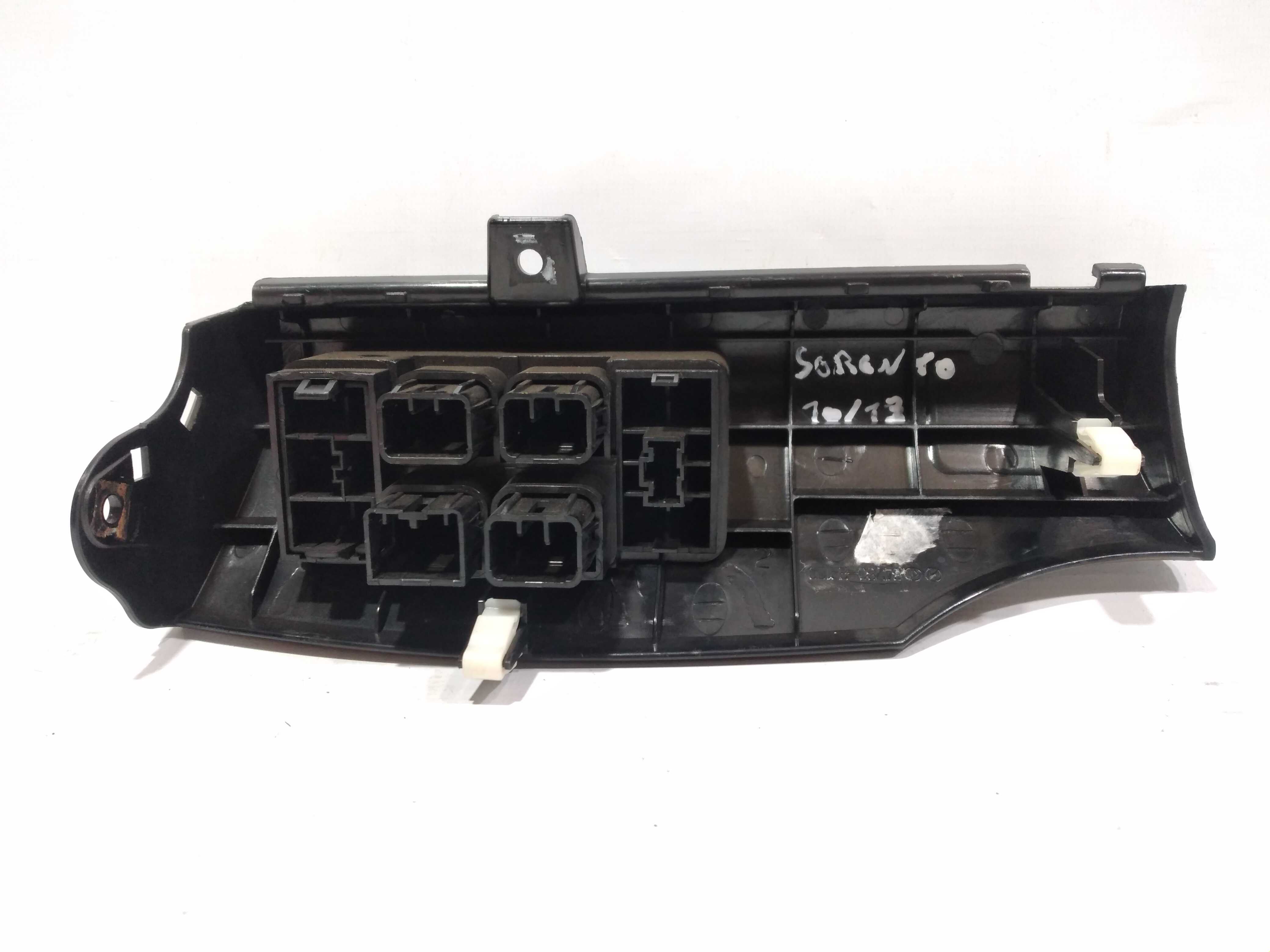 Moldura Painel Botões Kia Sorento 2010/13 Original 2