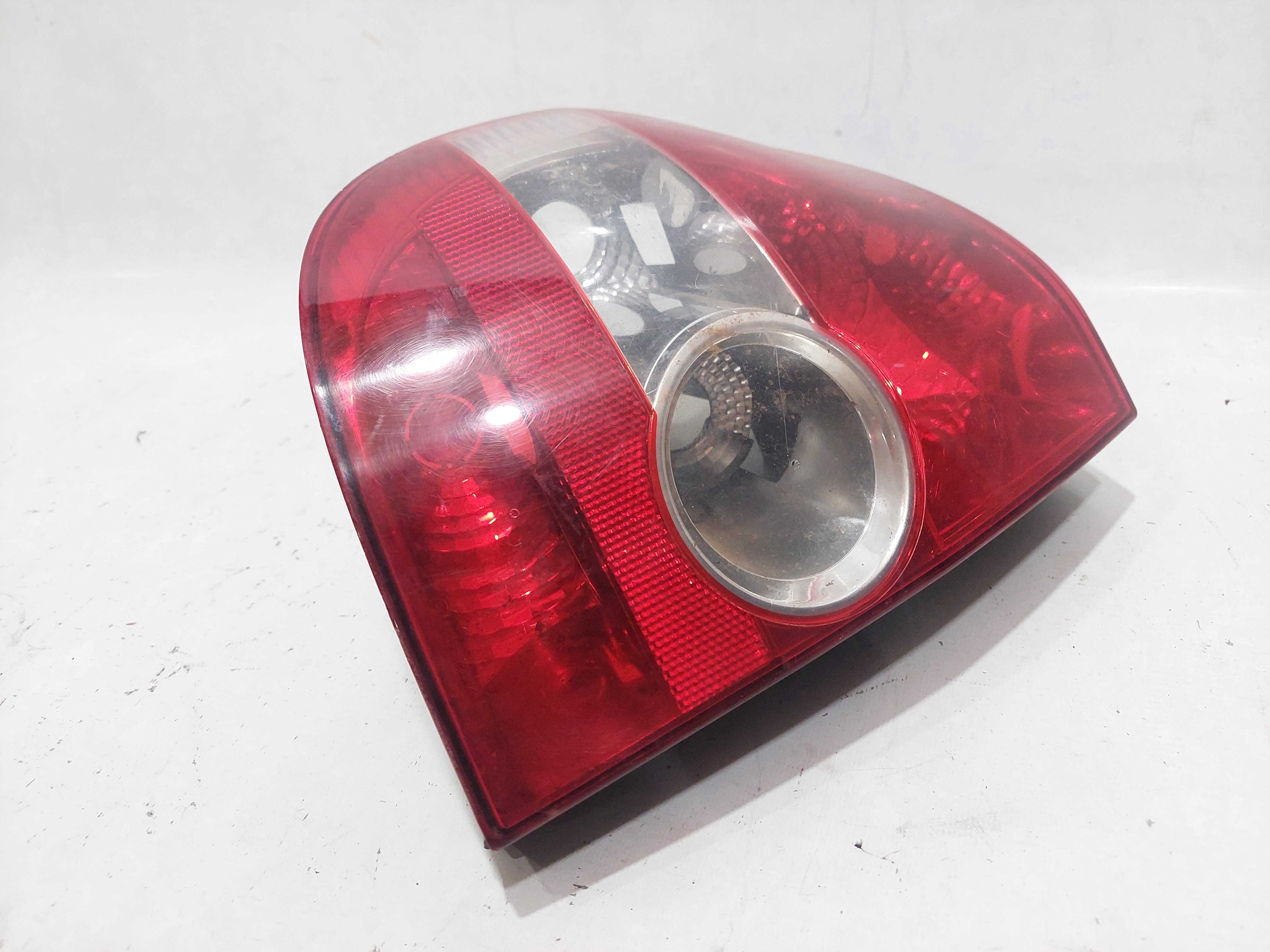 Lanterna Lado Esquerdo Volkswagen Fox 2003 á 2010 balcão 4