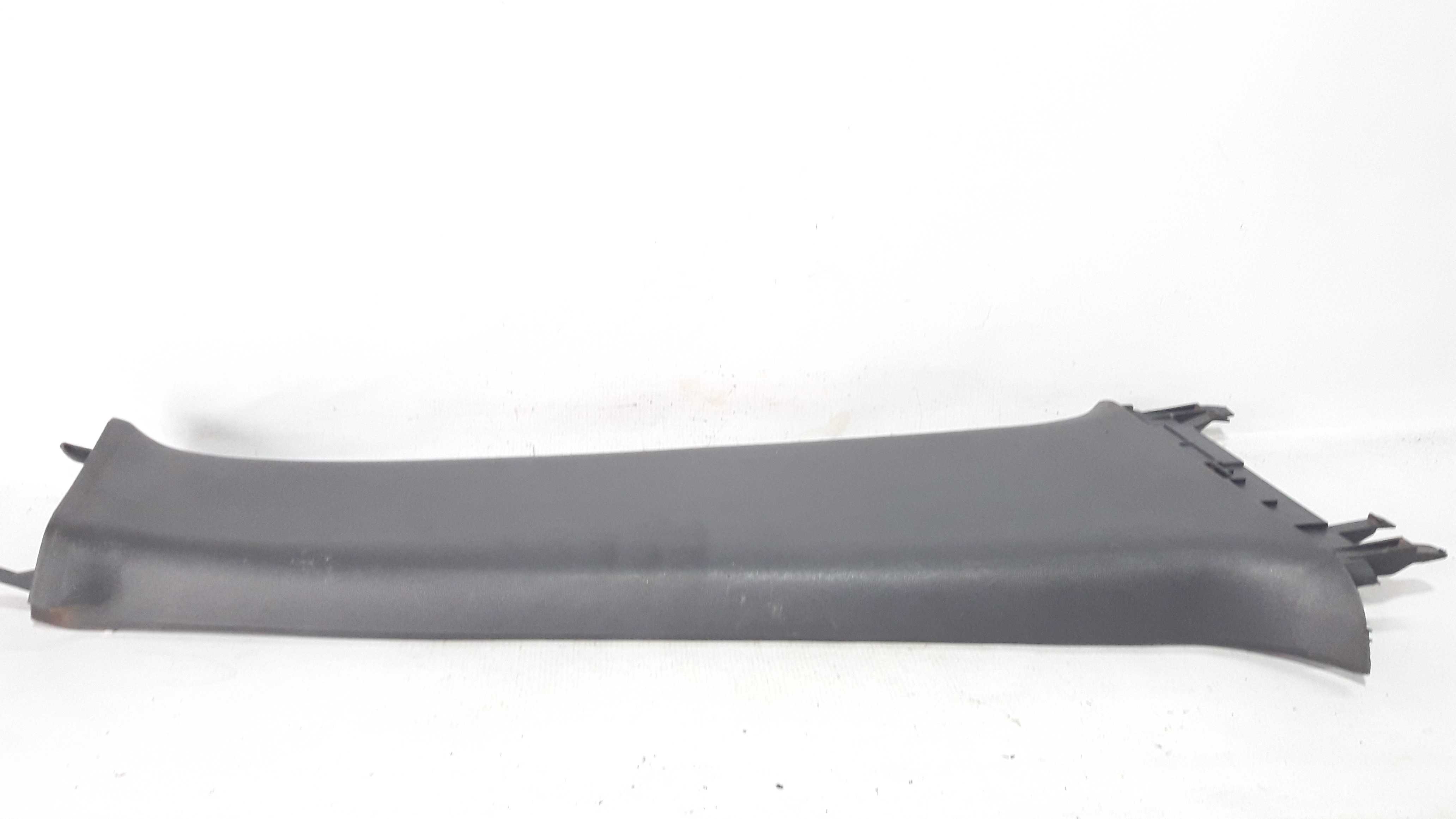 Moldura Direita Coluna Central Audi A3b99/6 8l4867244 24876 4
