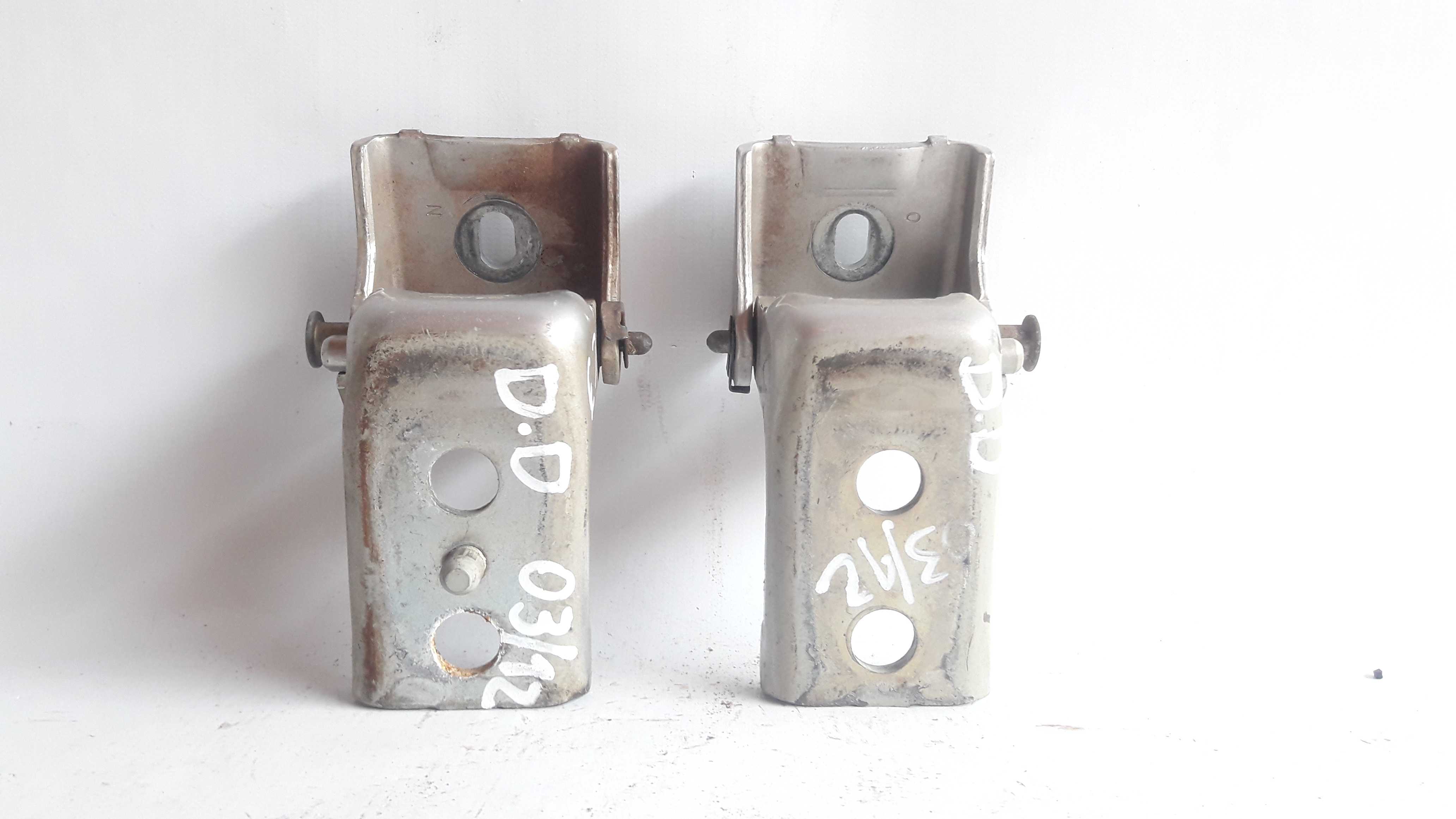 Dobradiça Porta Dianteira Direita Citroen C3 03/12 Original 3
