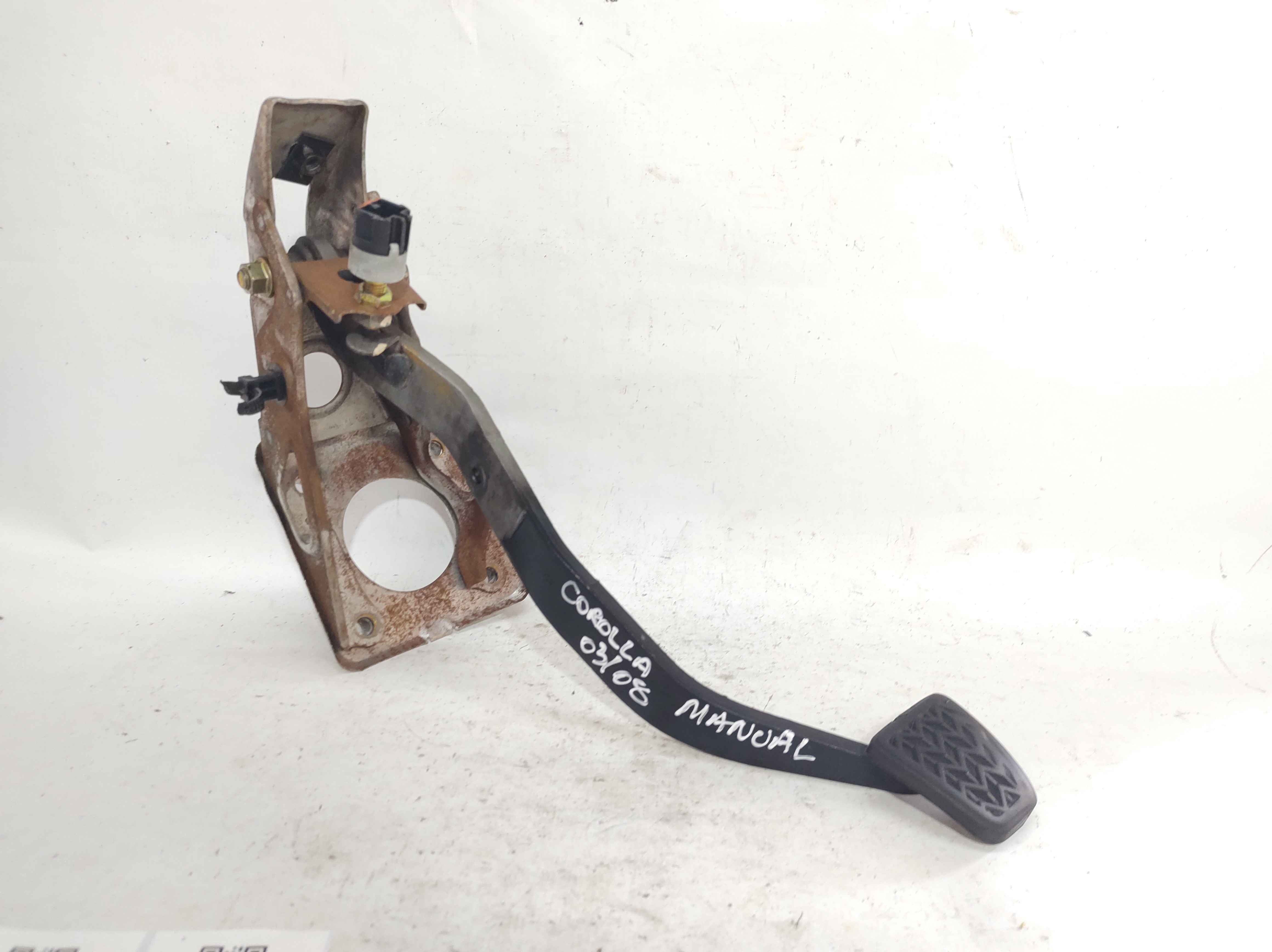 Pedal Embreagem Corolla 03 A 08 4