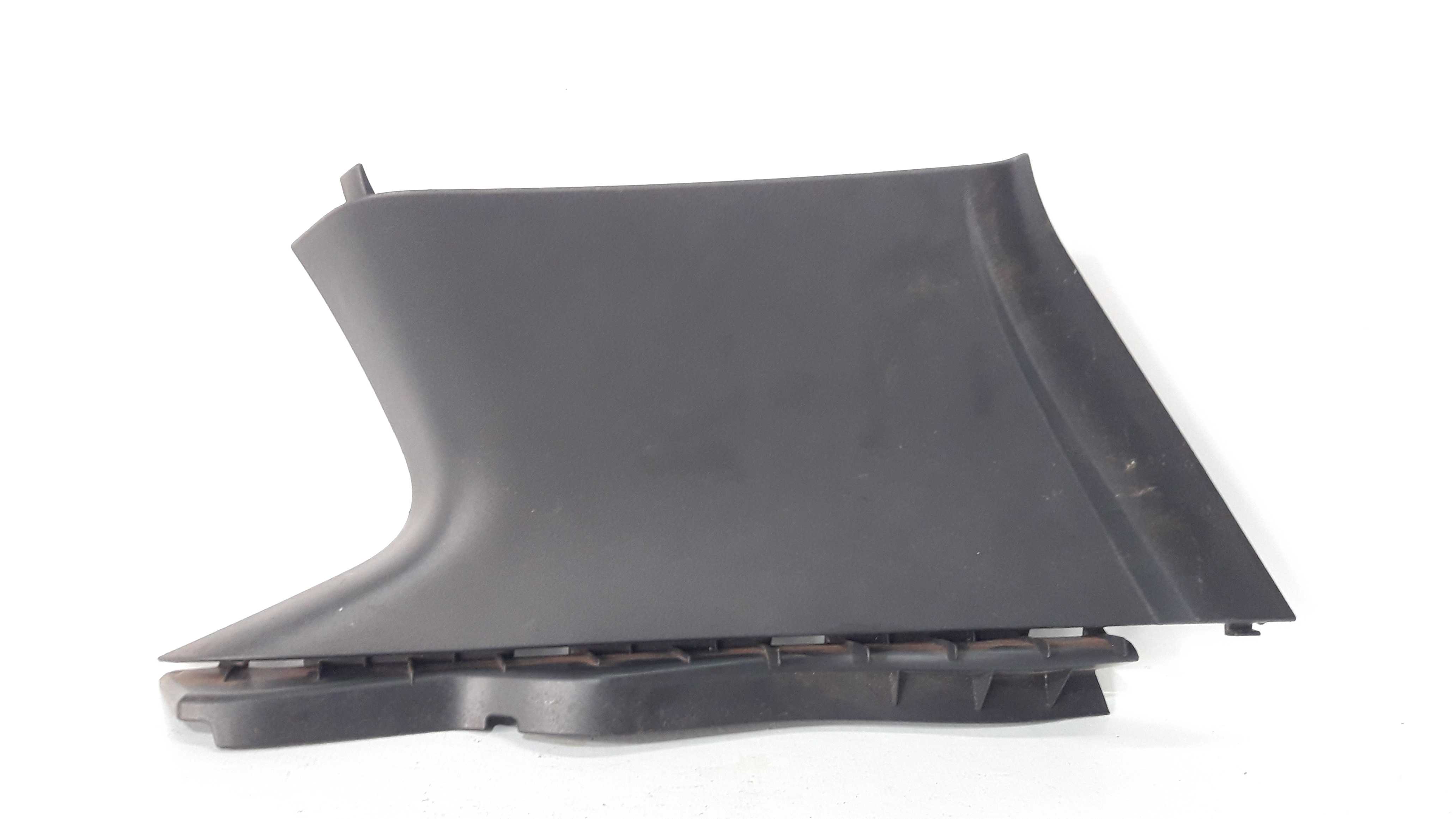 Moldura Coluna Traseira Direita Duster 12/15 20038