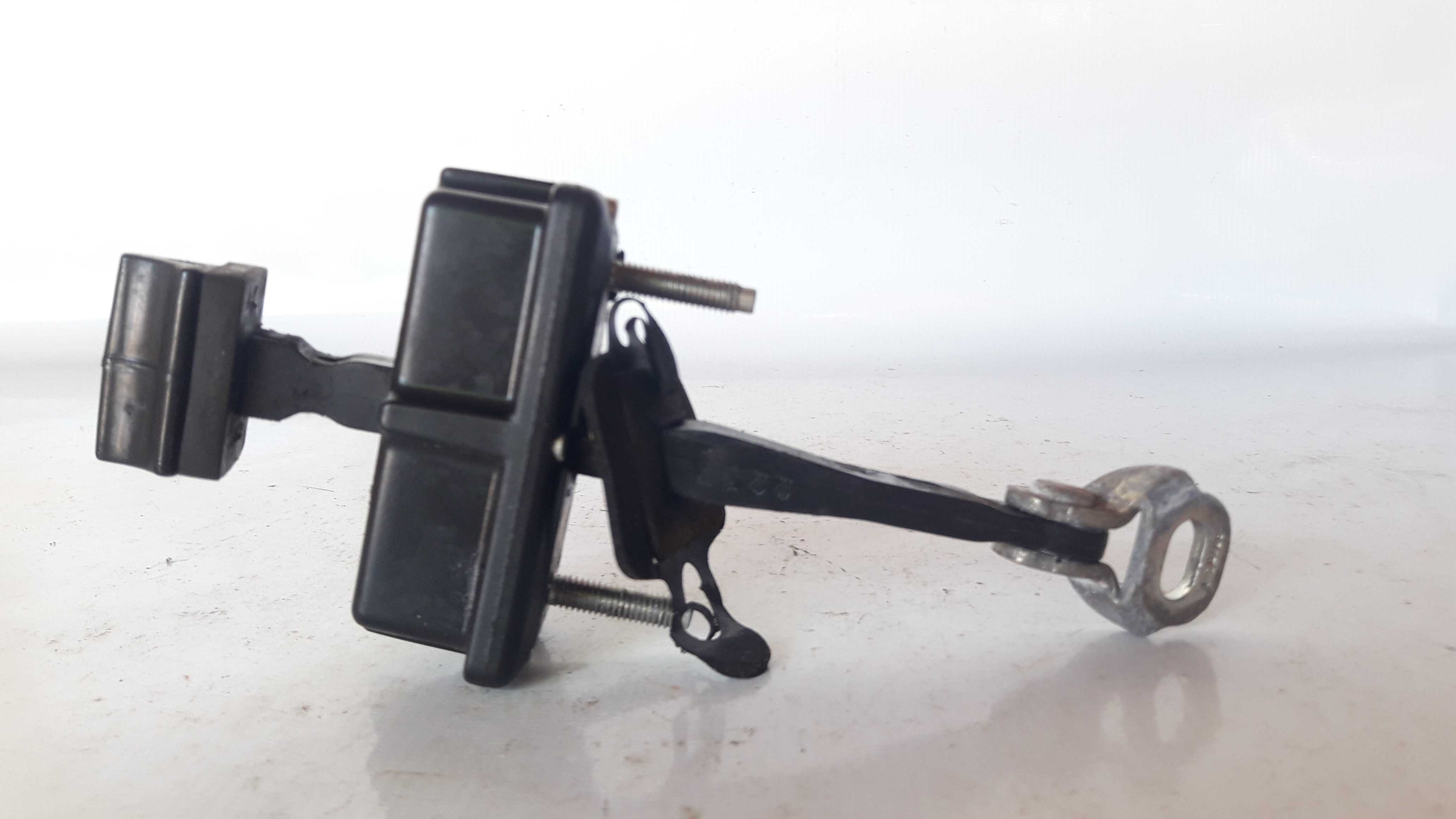 Limitador Porta Dianteira Esquerda Fiat Argo 17/20 Original