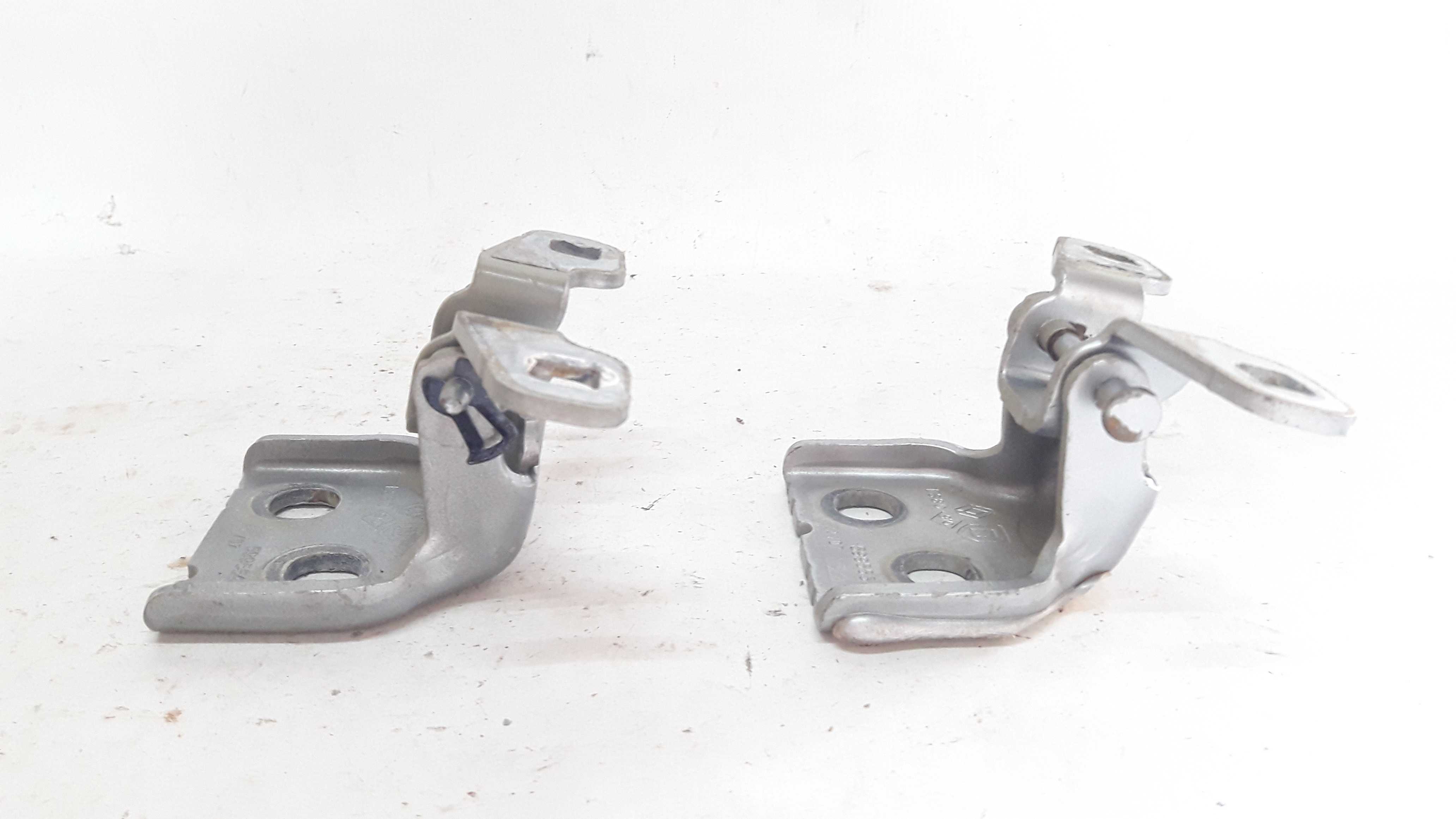 Dobradiça Porta Traseira Esquerda Sandero 12 A 19 599554 4