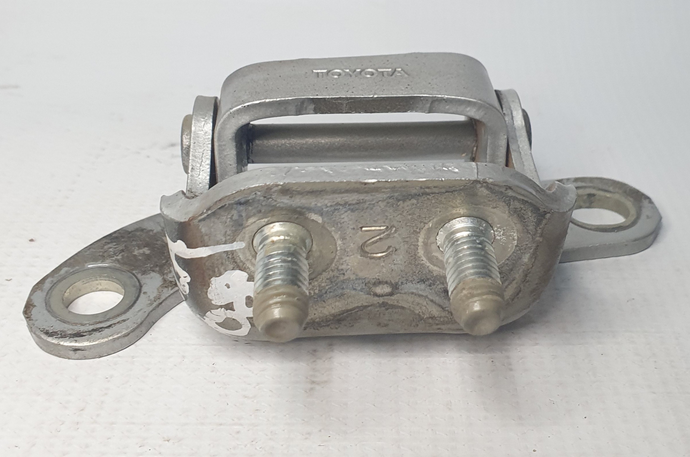 Dobradiça Superior Porta Traseira Esquerda Corolla 03/08 1