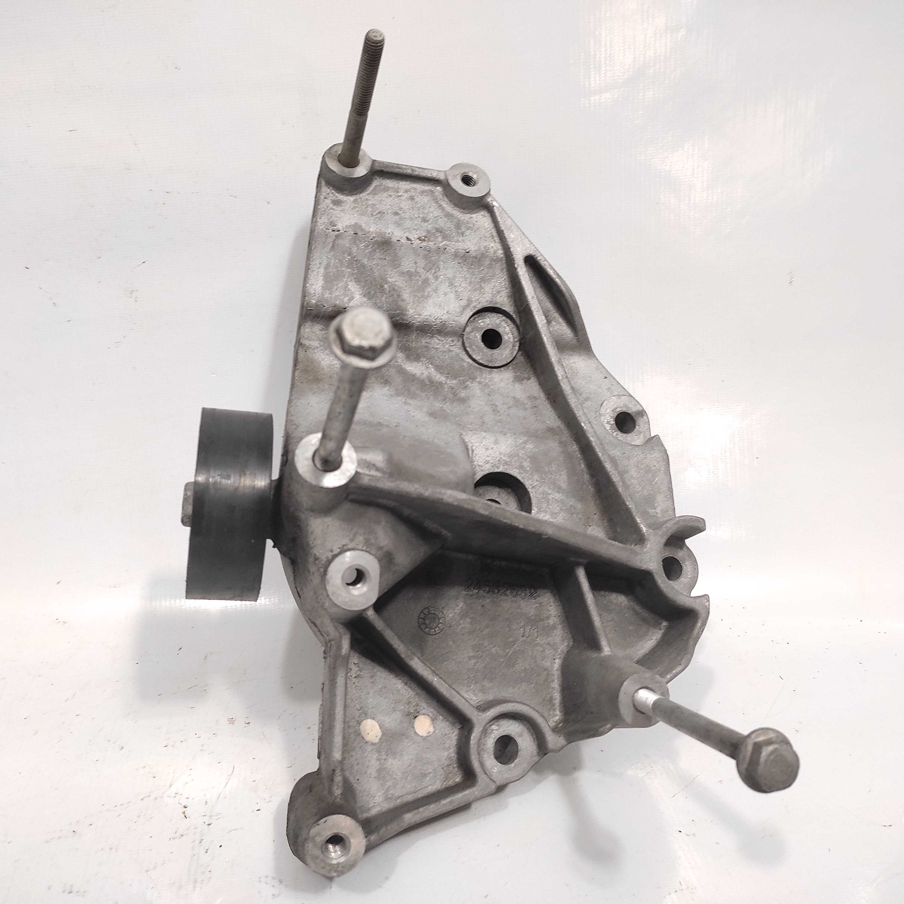 Suporte Compressor Ar Condicionado Ônix Original 2