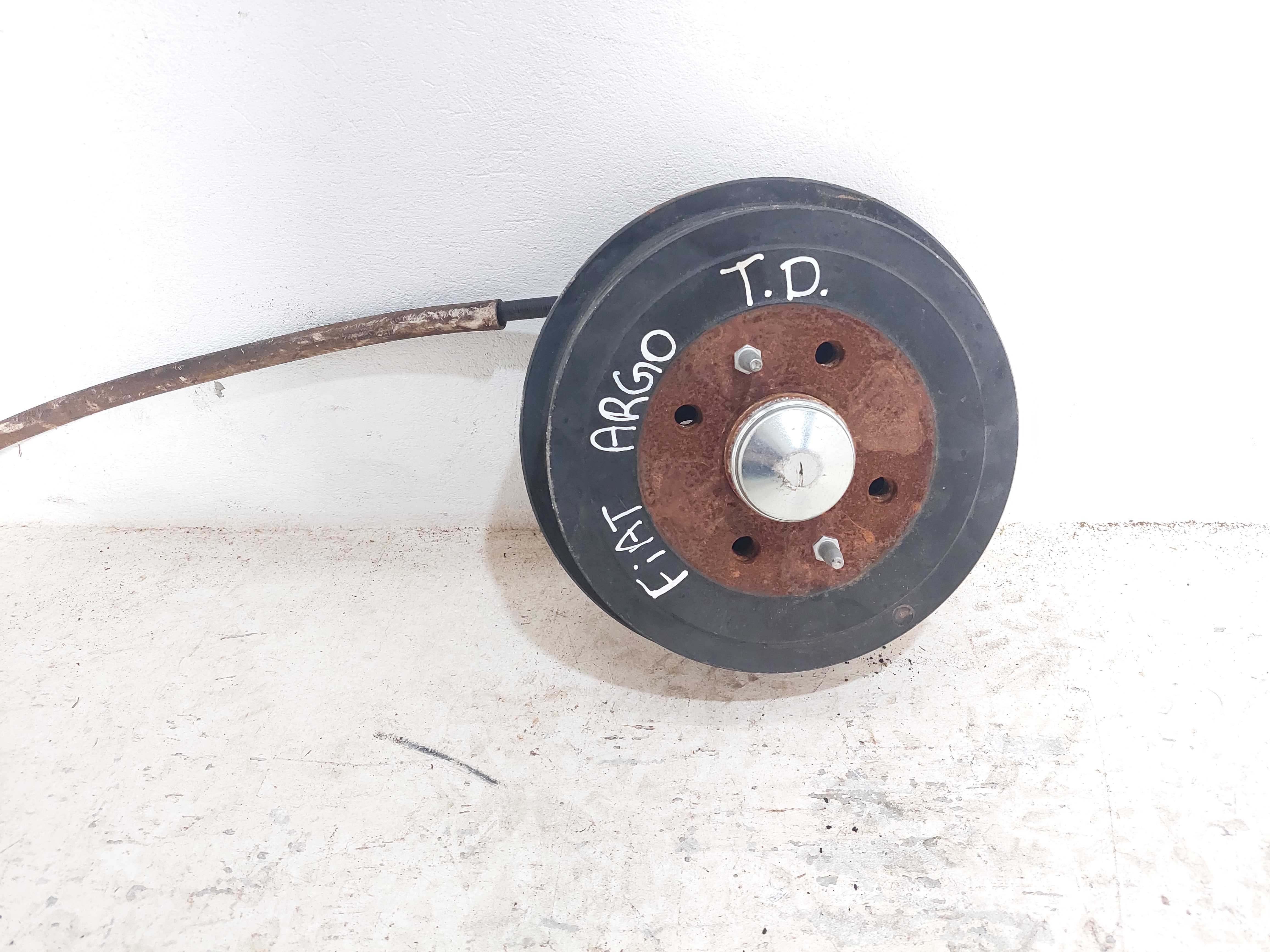 Cubo Roda Traseira Direita Fiat Argo 1.8 2017 Á 2020 C Abs 2