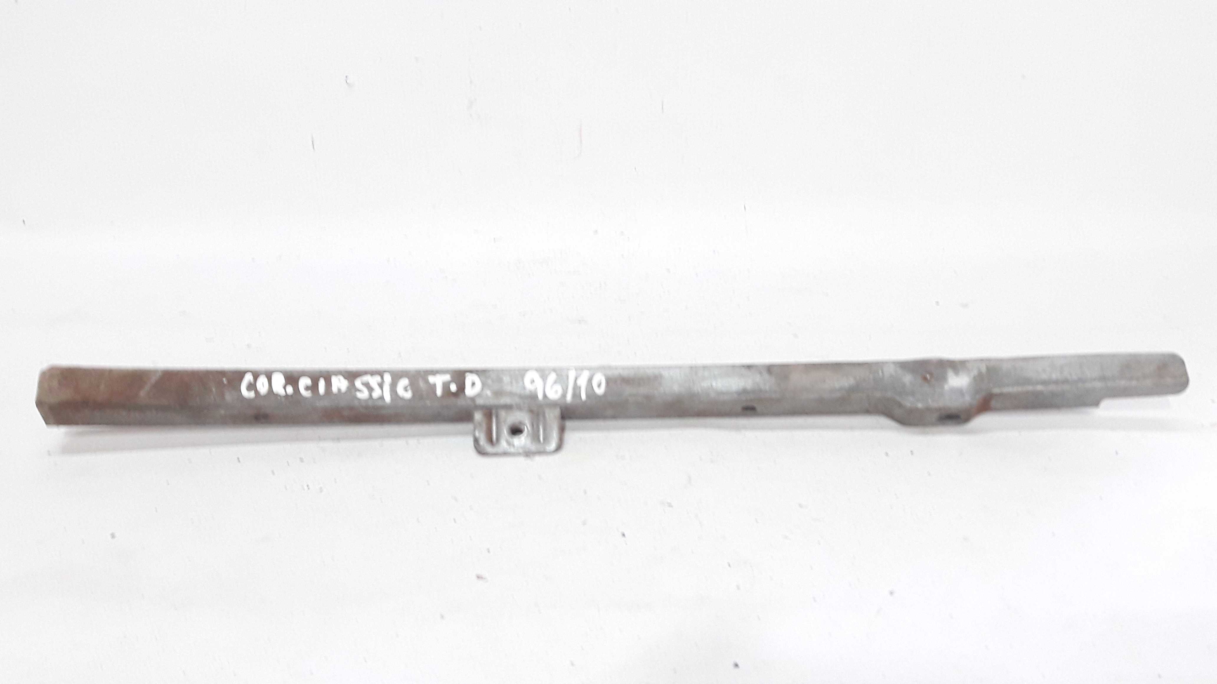 Guia Canaleta Vidro Traseiro Direito Corsa Classic 96 A 10 – Cinza 1