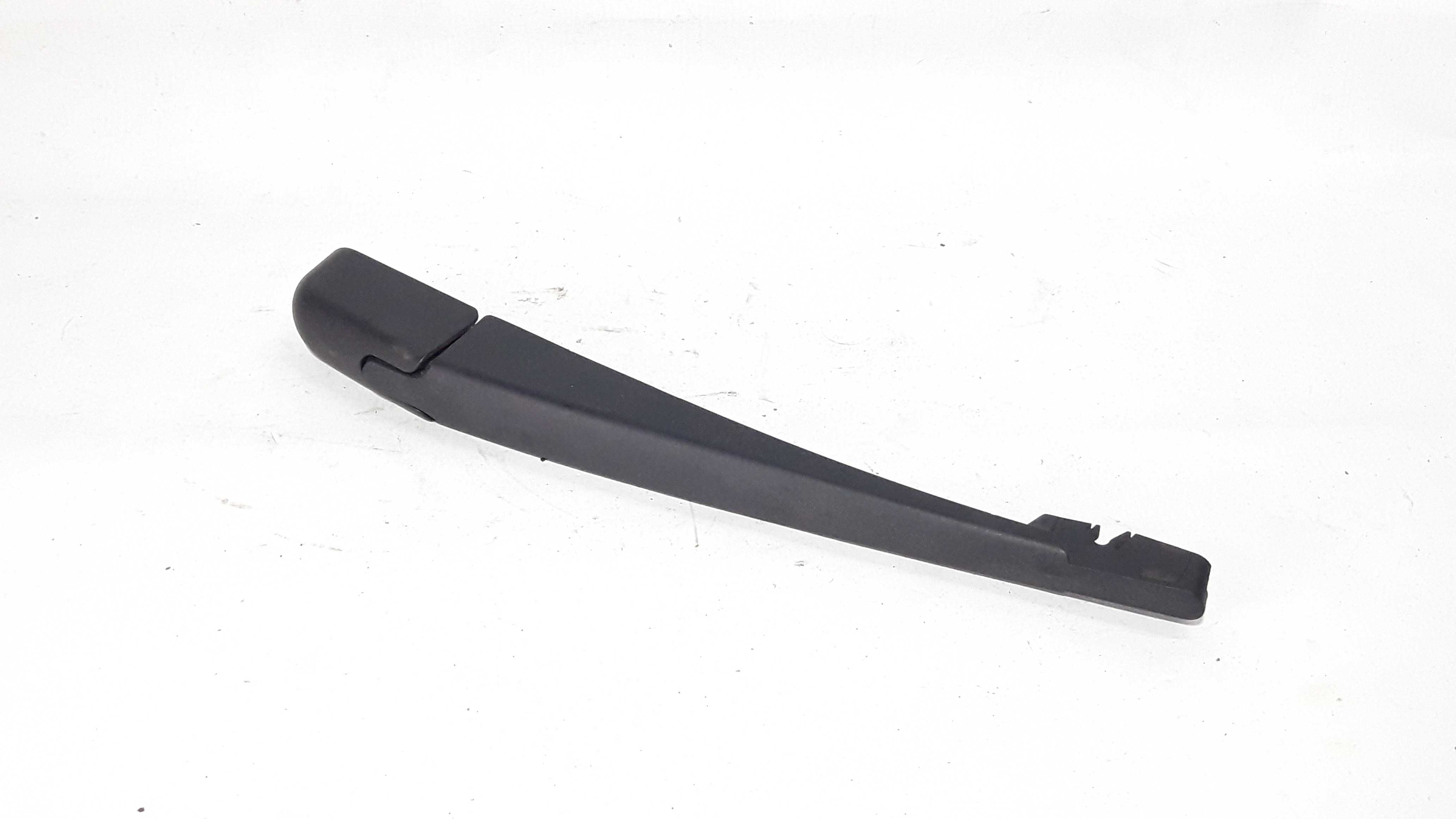 Braço Limpador Vidro Traseiro Tiida 2011 28780em00a 24487 Direito