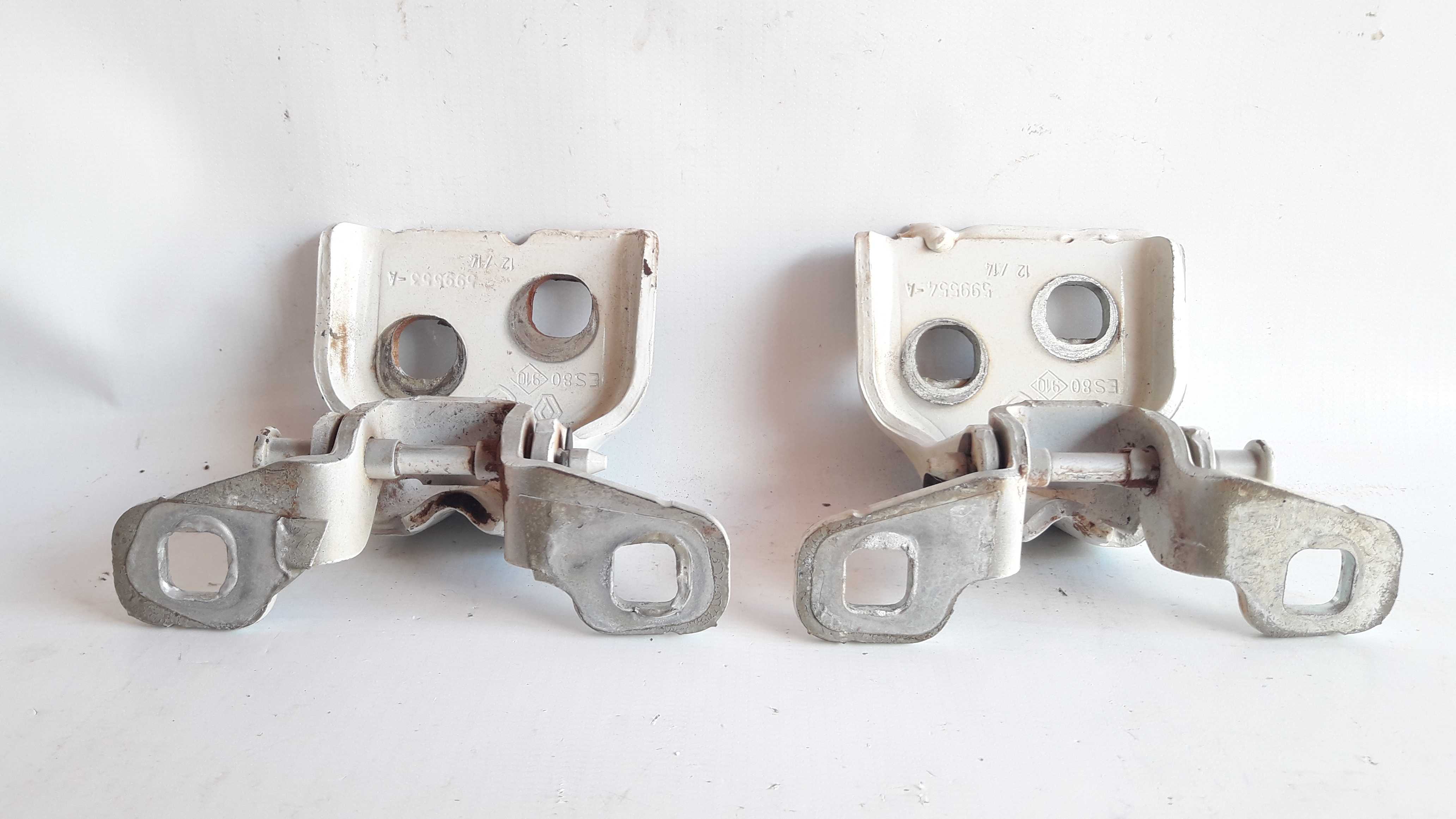 Dobradiças Porta Traseira Esquerda Renault Sandero 2007/12 2