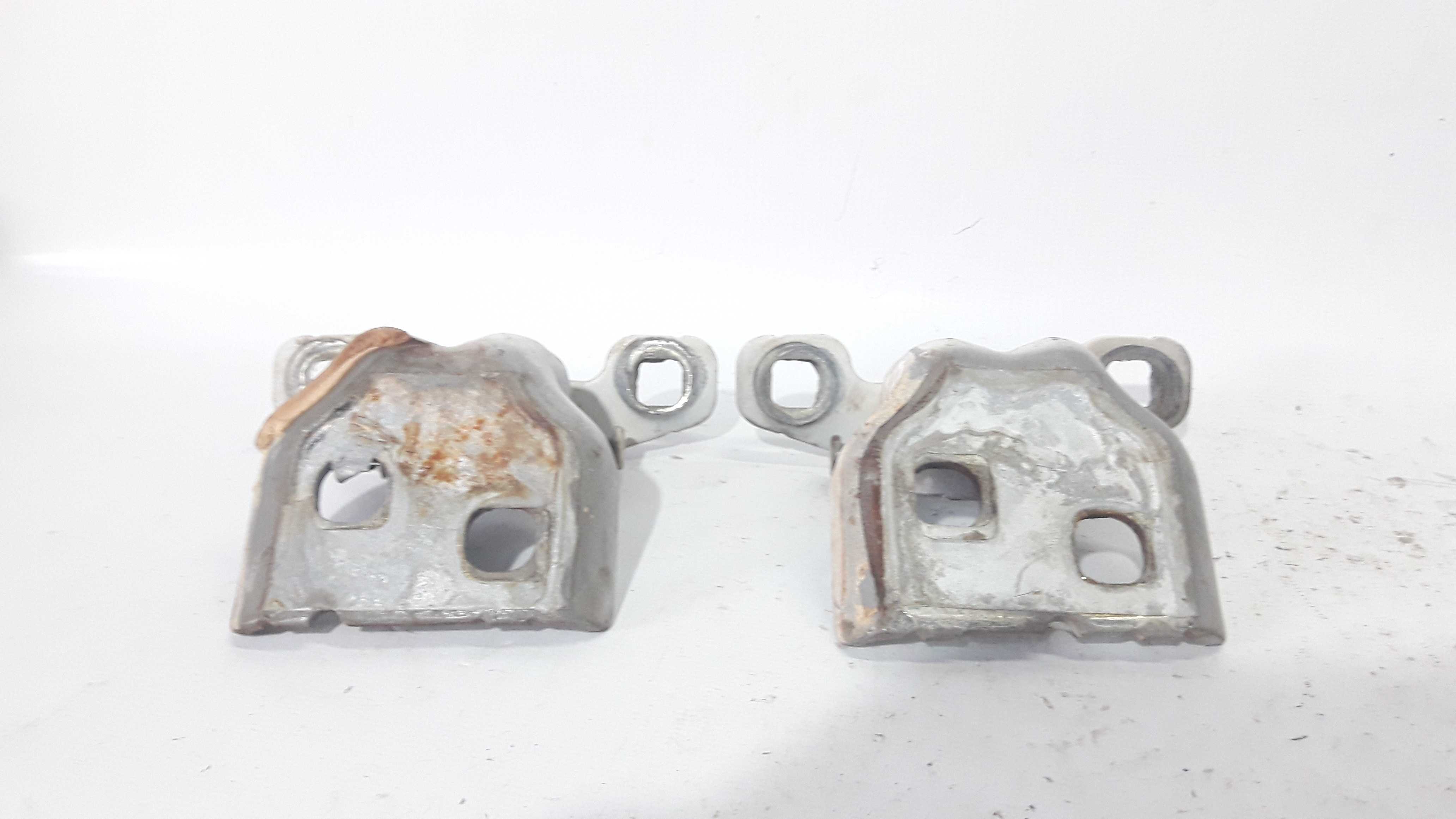 Dobradiça Porta Dianteira Direita Duster Oroch 12/19 2