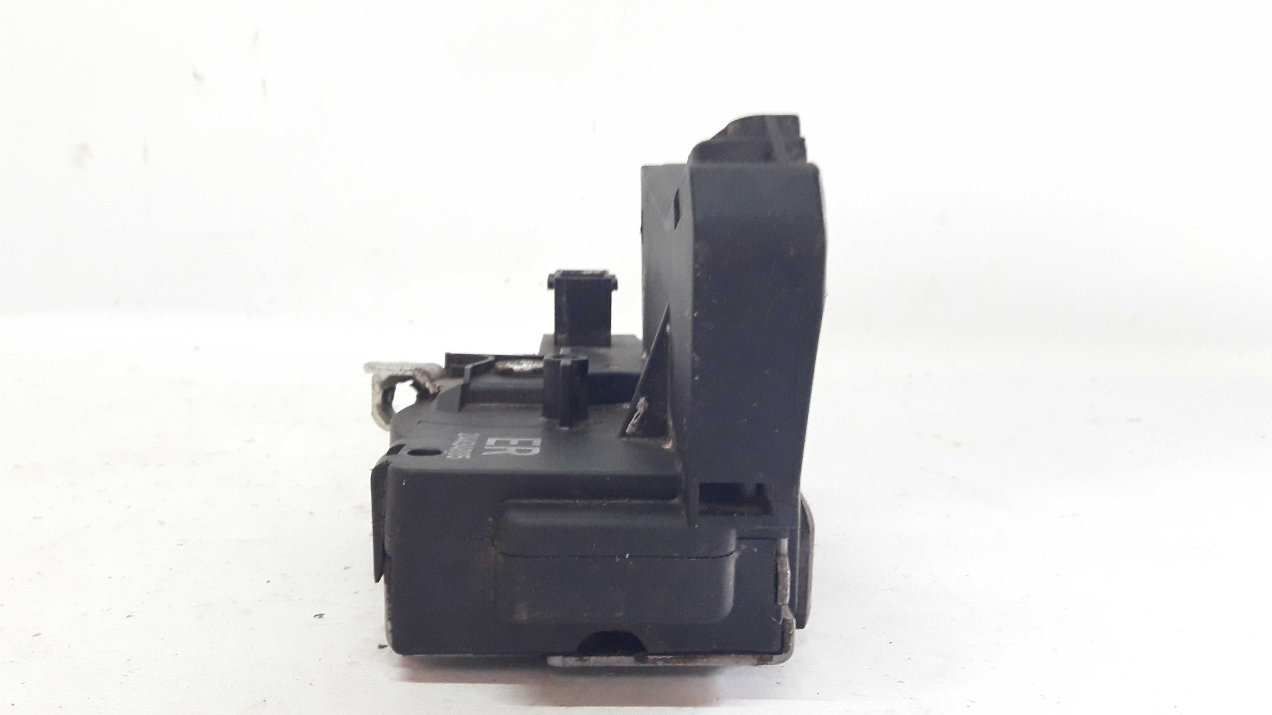 Fechadura Dianteira Direita Meriva 2/12 24434885 28003 6