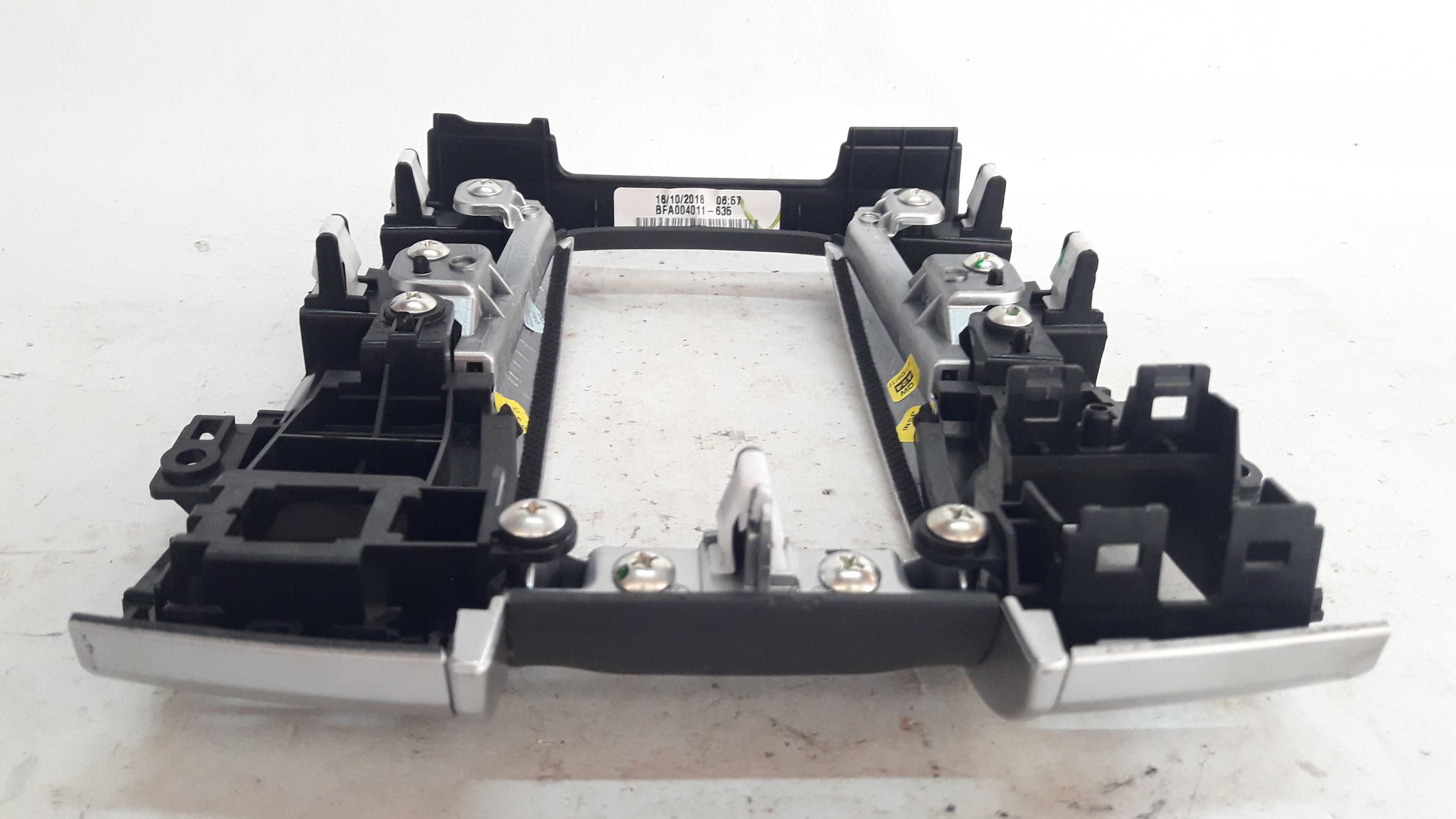 Moldura Console Central Câmbio Civic Cvt 17 A 22 Bfa004011 4