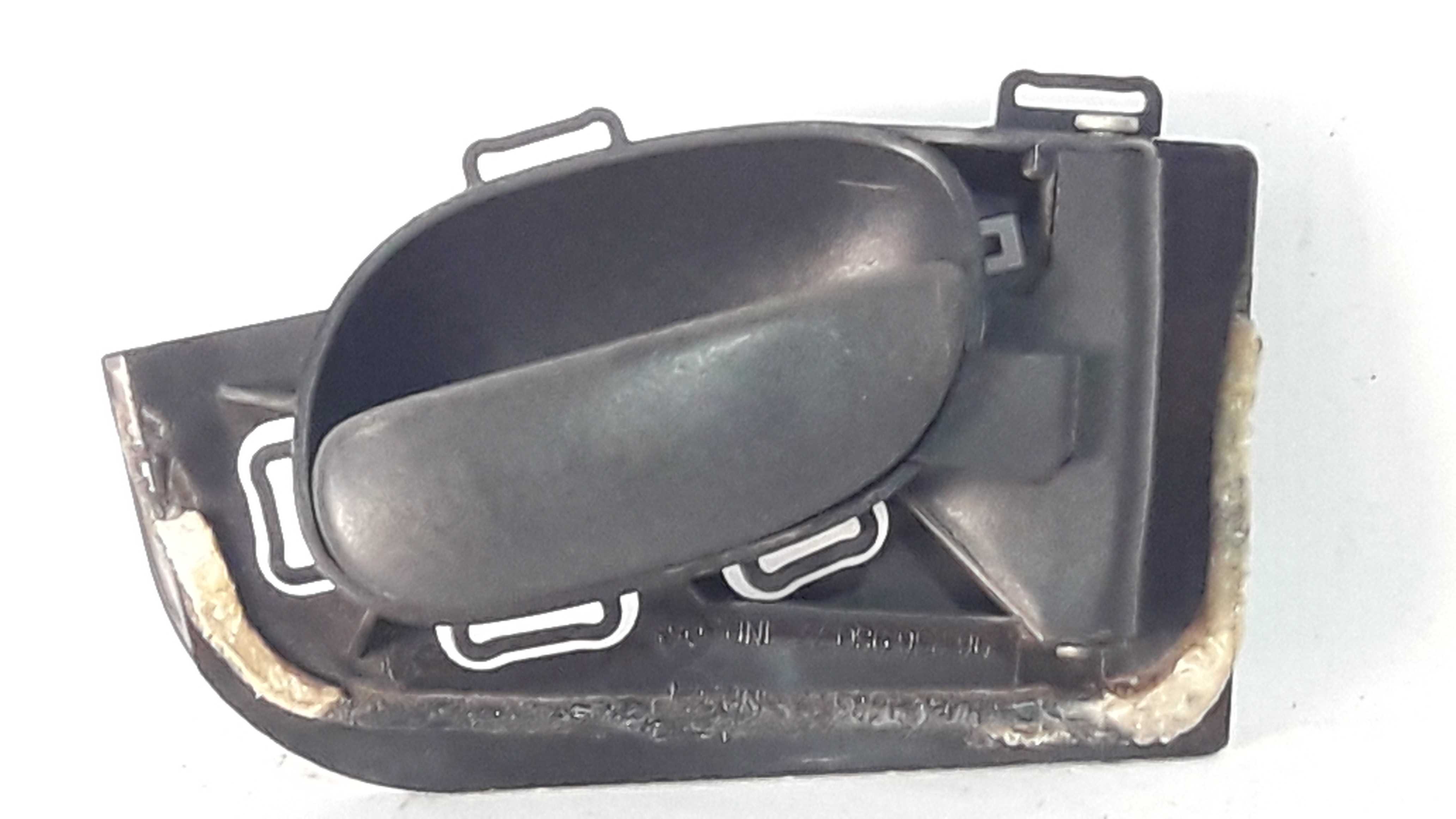 Maçaneta Interna Traseira Direita Peugeot 206 25152 Cinza Traseira 1