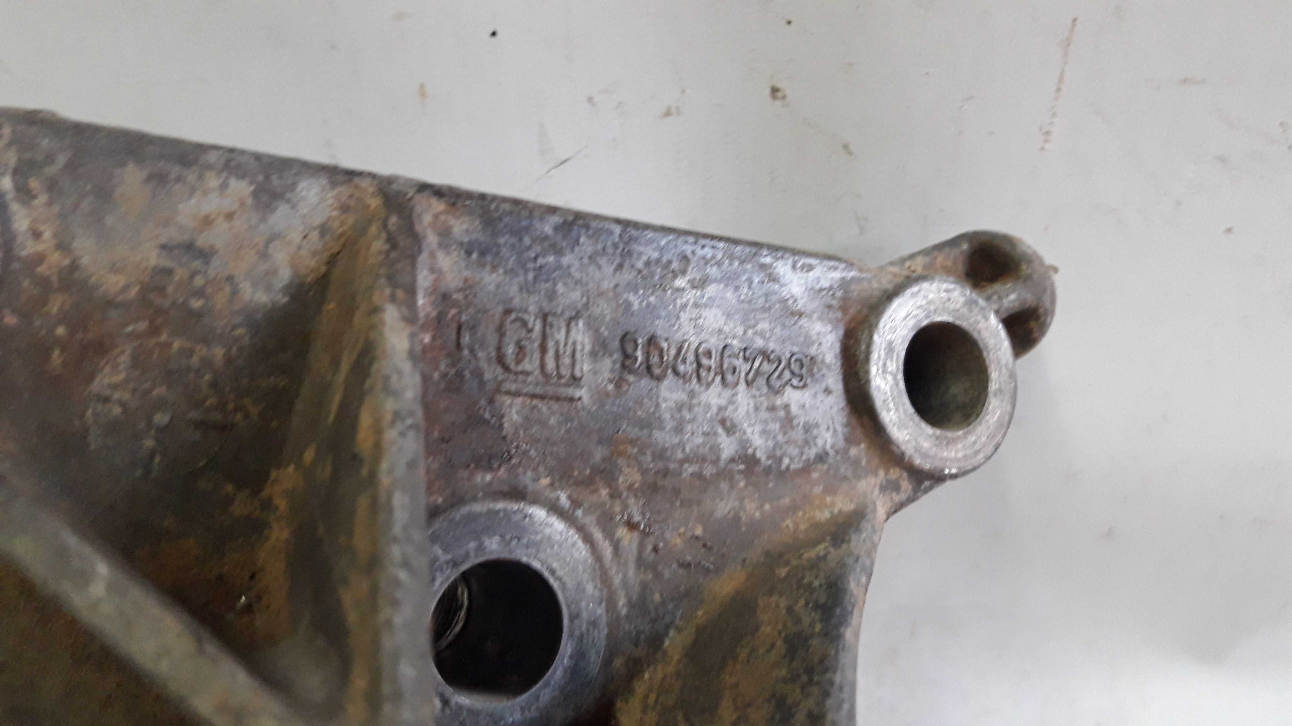 Suporte Coxim Traseiro Motor Vectra 2.0/2.2 97/05 90496729 7