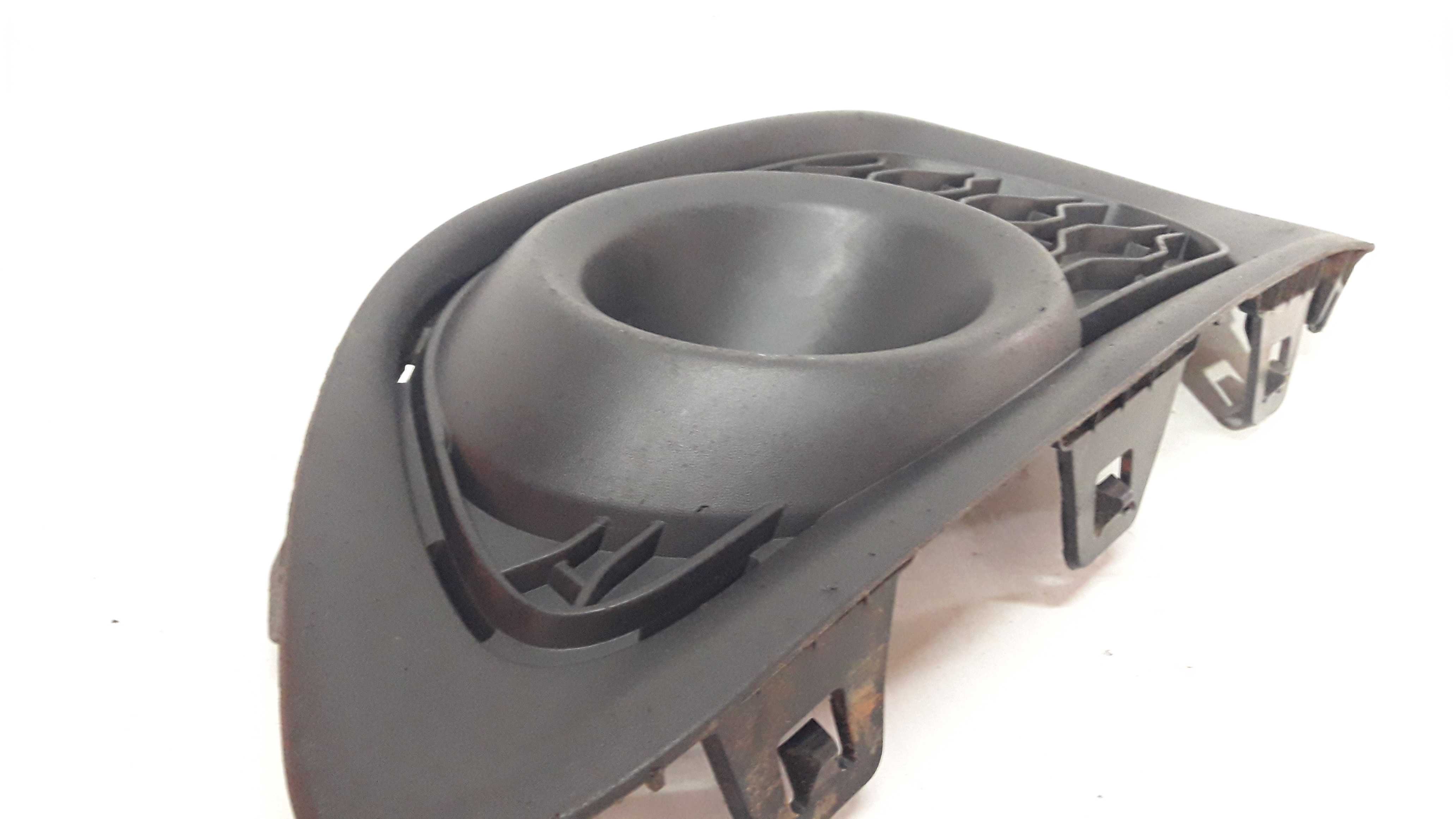 Moldura Farol Milha Direito Logan Sandero 2015/2019 Original Preto Direito 9