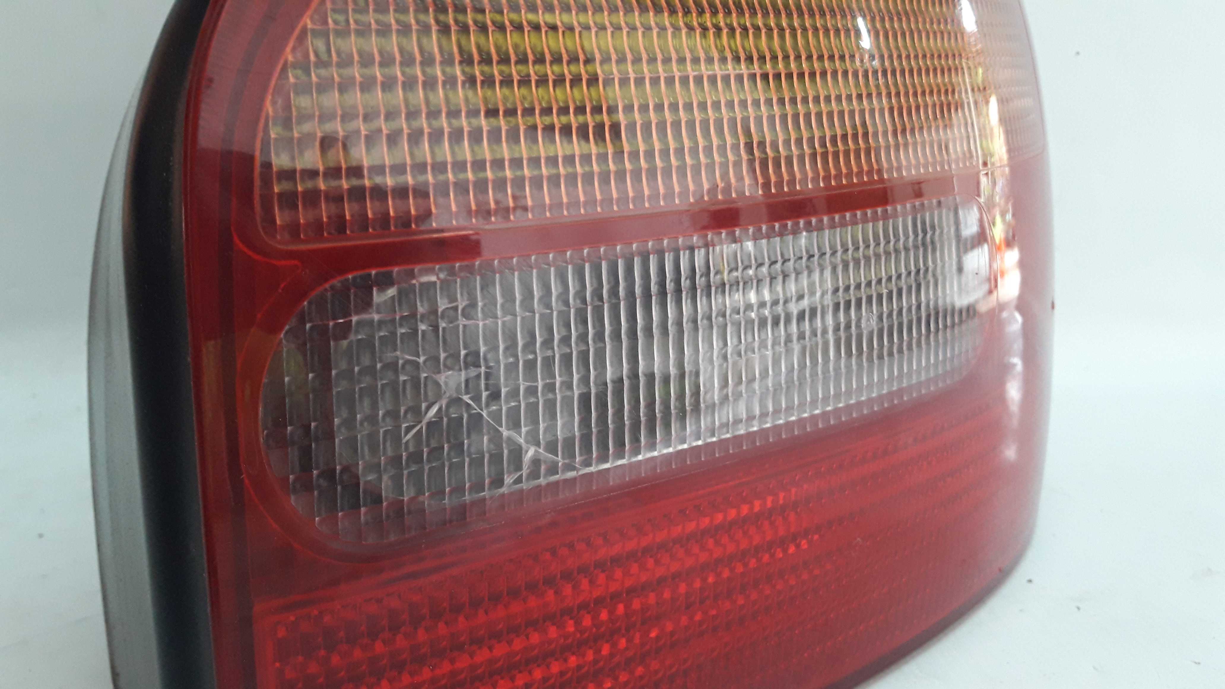 Lanterna Traseira Direita Audi A3 99/6 C Detalhe 26856 1